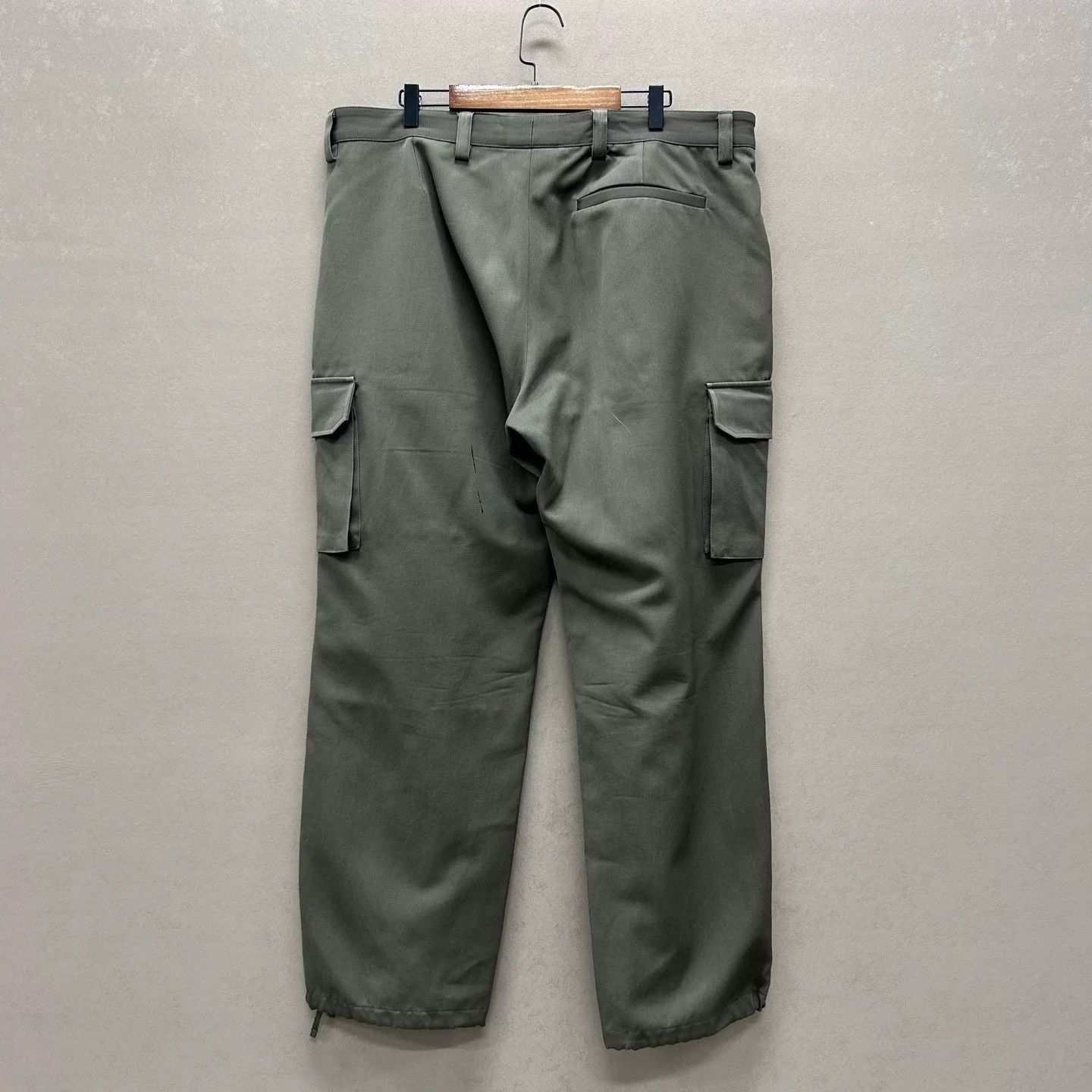 Louis Vuitton LV Embroidered Pin Cargo Pants 48 Size US 32 / EU 48 - 2 Thumbnail