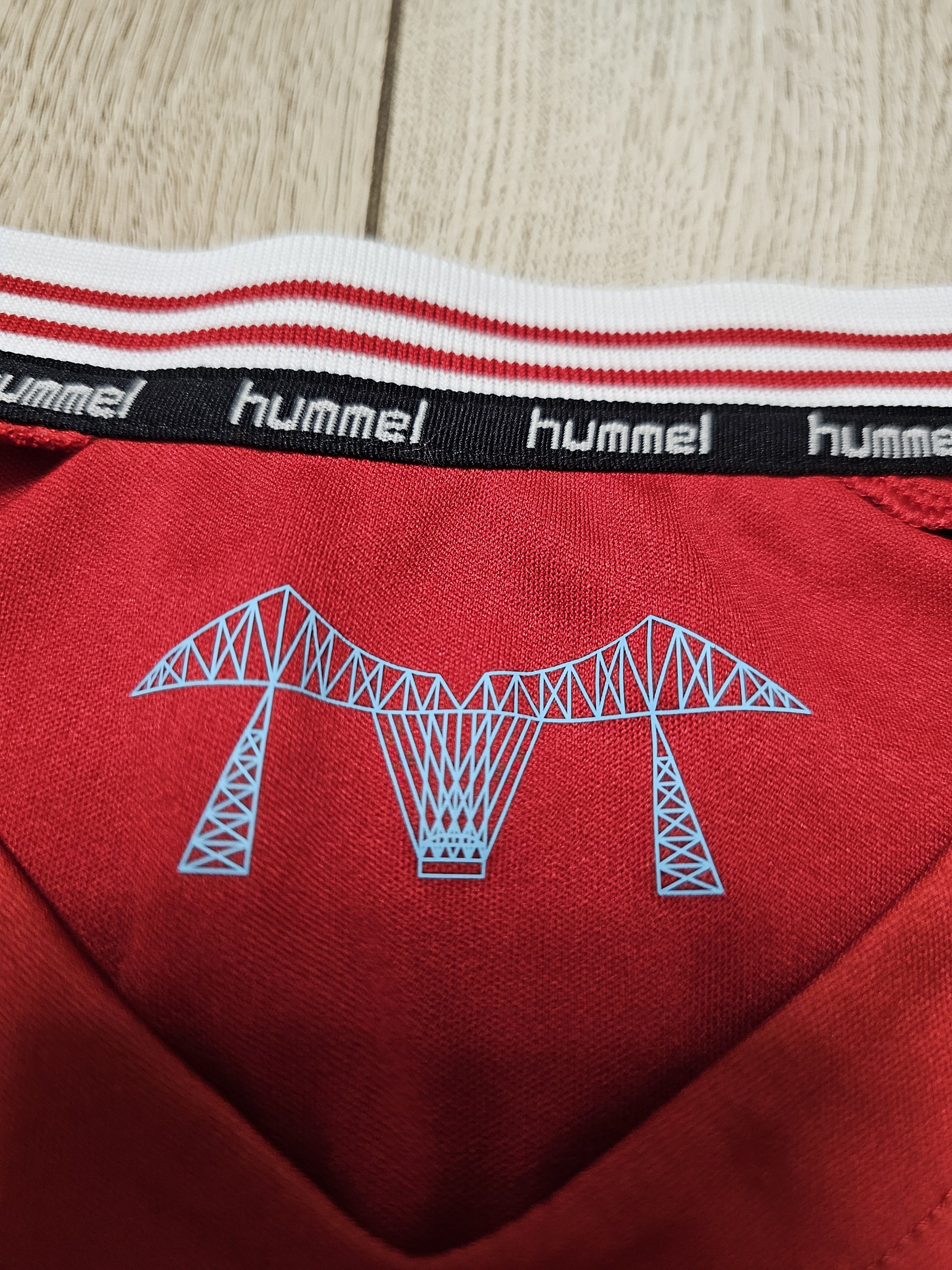 Hummel MIDDLESBROUGH 2021 2022 HOME FOOTBALL SHIRT SOCCER JERSEY Size US L / EU 52-54 / 3 - 7 Thumbnail