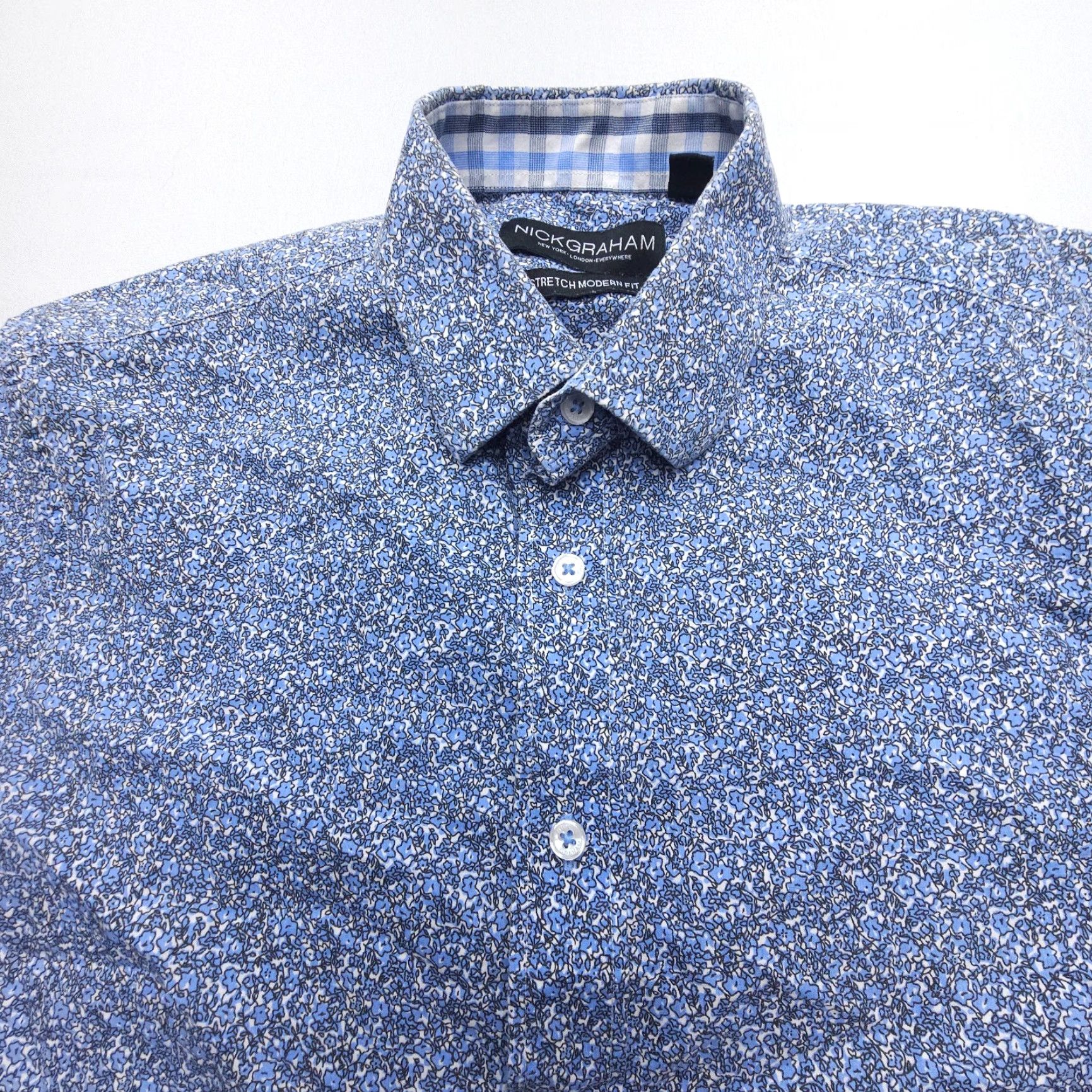 Vintage Nick Graham Floral Print Shirt Mens Slim 15.5 Blue Floral Pattern, Long Sleeve, Button Cuff, Cotton Blend, Casual Shirt, Vintage: No Size US L / EU 52-54 / 3 - 4 Thumbnail
