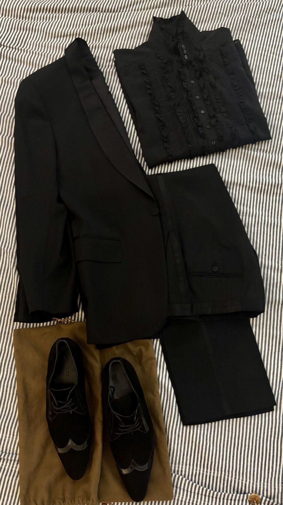Gucci Gucci- wool shawl lapel tuxedo Size 48R - 8 Thumbnail