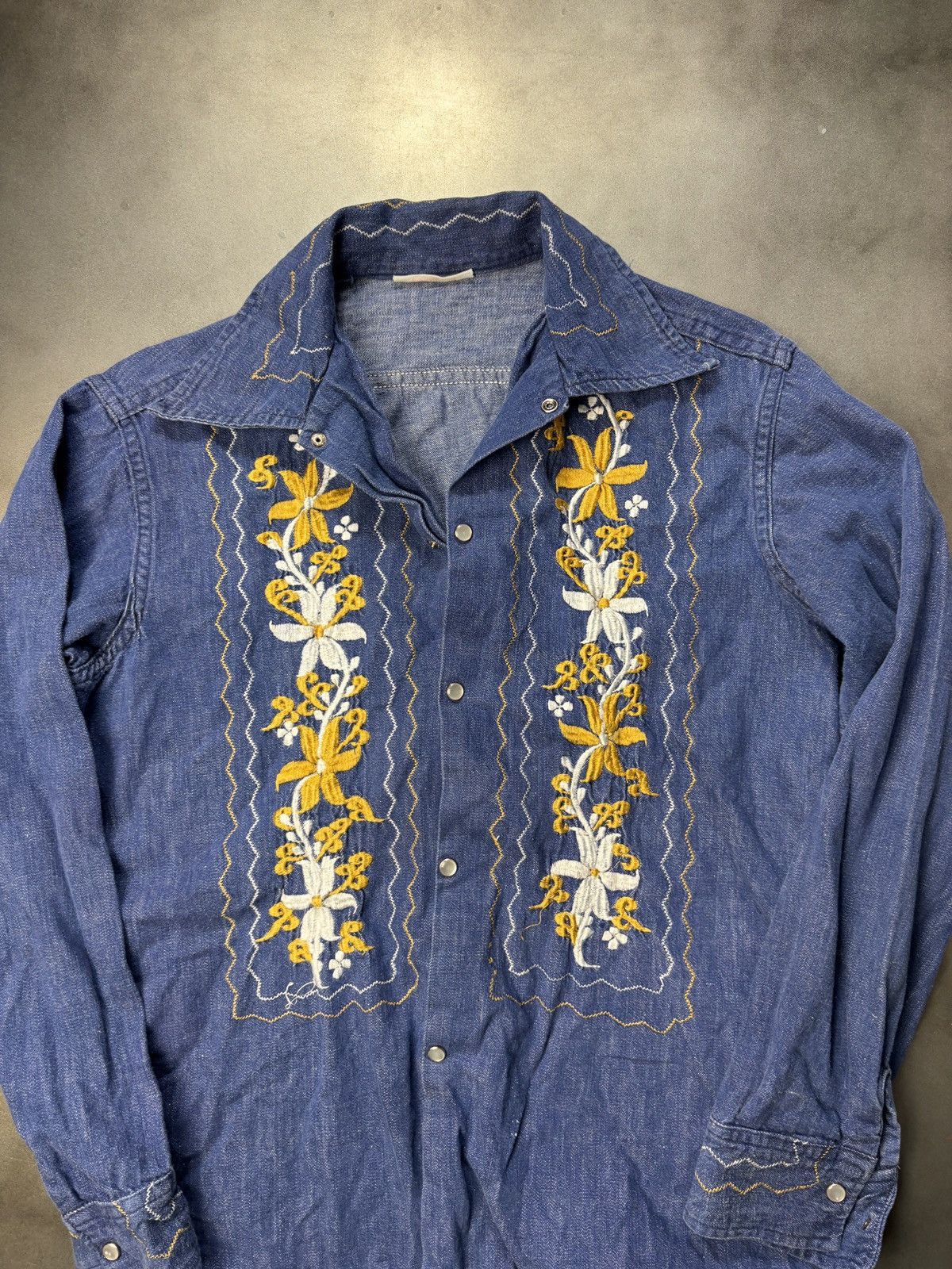 Mexicana × Vintage 1970s Denim Guayabera Shirt Vintage Embroidered Jean Jacket Size US M / EU 48-50 / 2 - 3 Thumbnail
