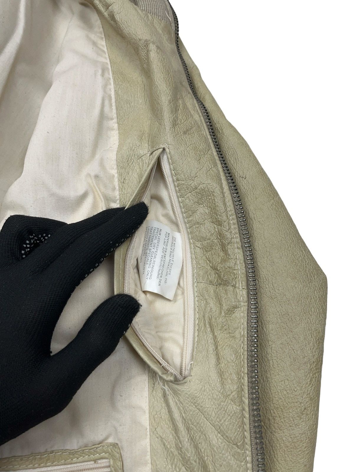 Japanese Brand Vintage Multi Pocket Leather Jacket D&G Style Japanese Size US L / EU 52-54 / 3 - 17 Thumbnail
