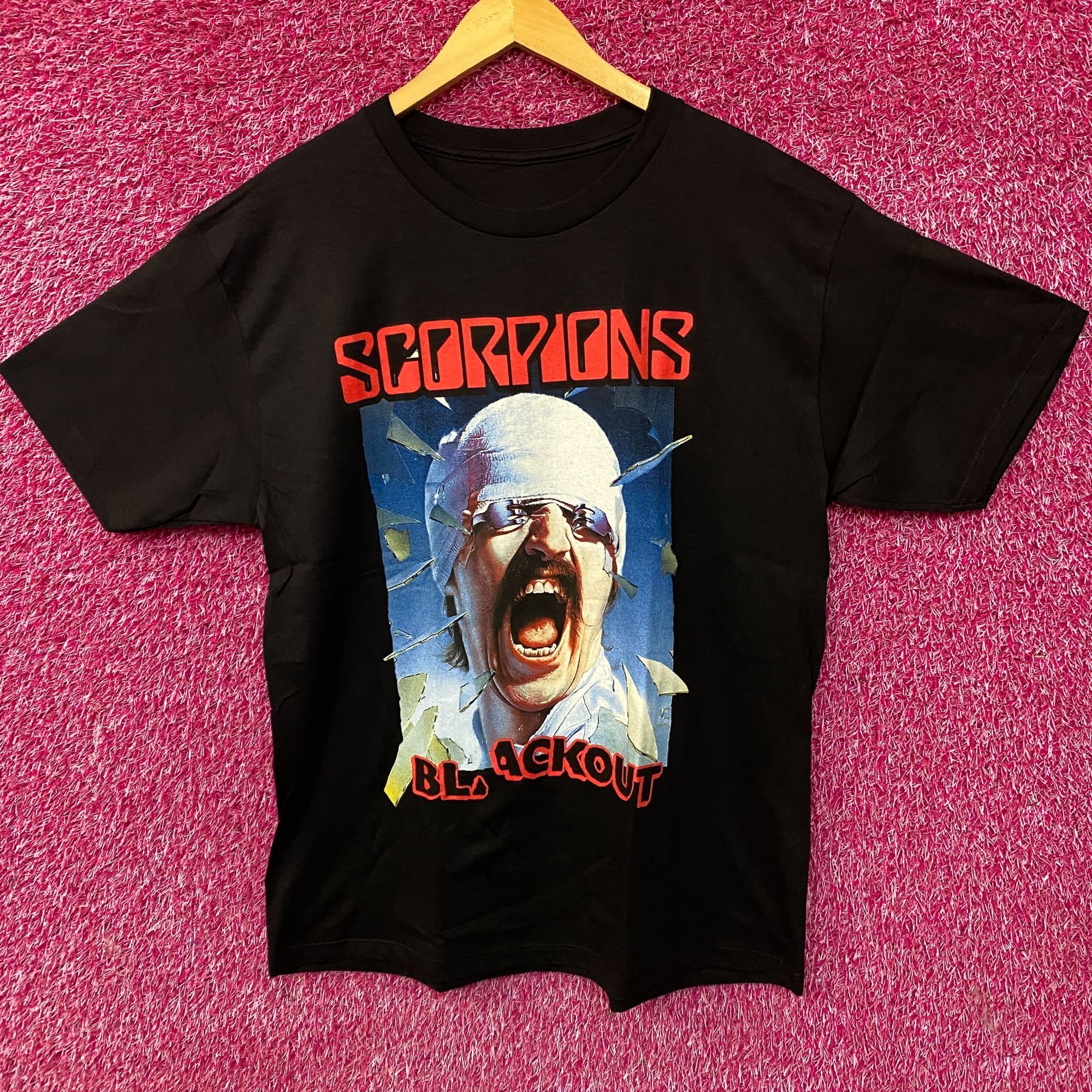 Other Scorpions Blackout Album Cover Heavy Metal Band T-Shirt Larg Size US L / EU 52-54 / 3 - 1 Thumbnail