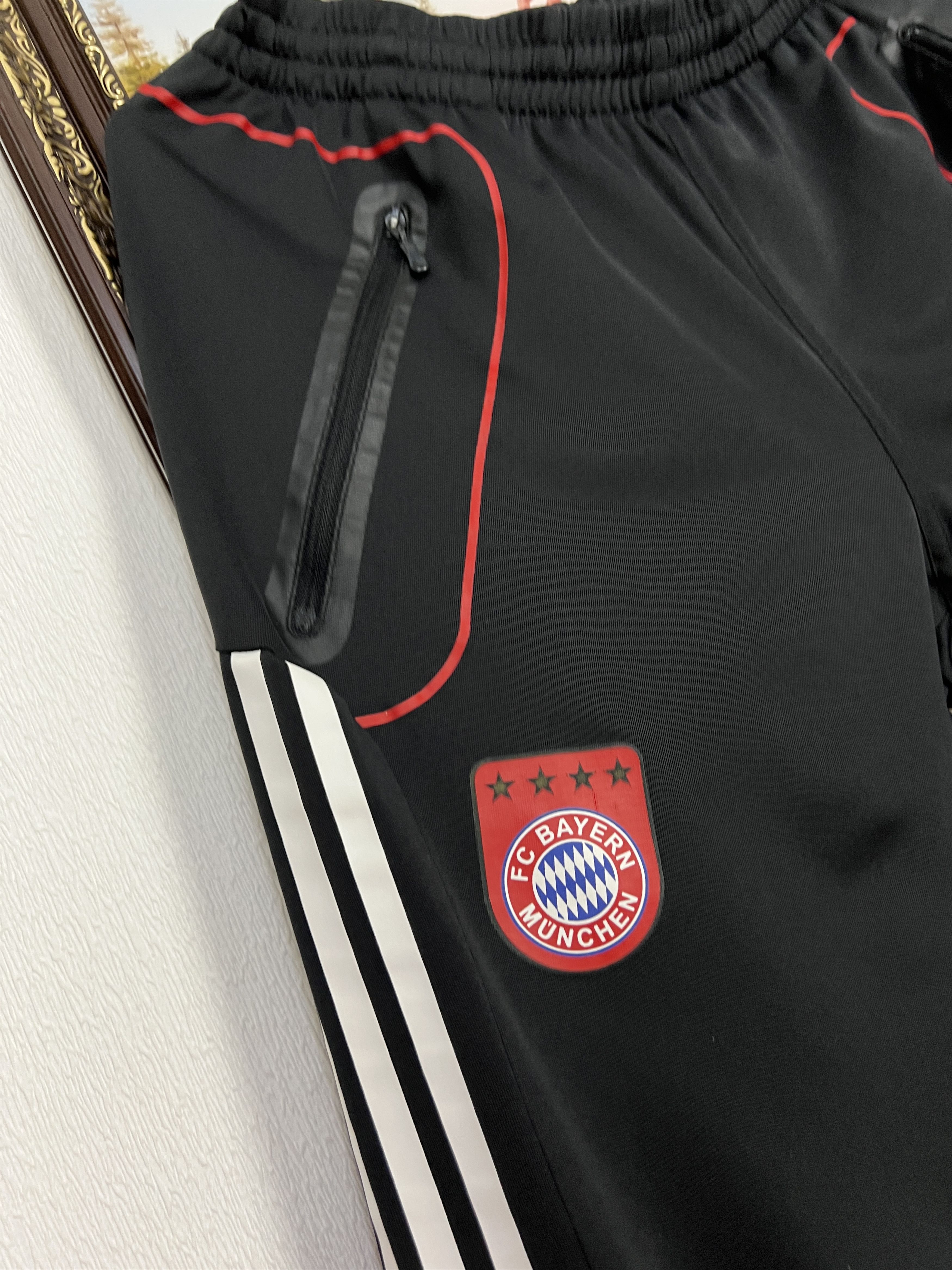Adidas Bayern Munich Football Long Train Shorts Player Issue Size US 32 / EU 48 - 4 Thumbnail