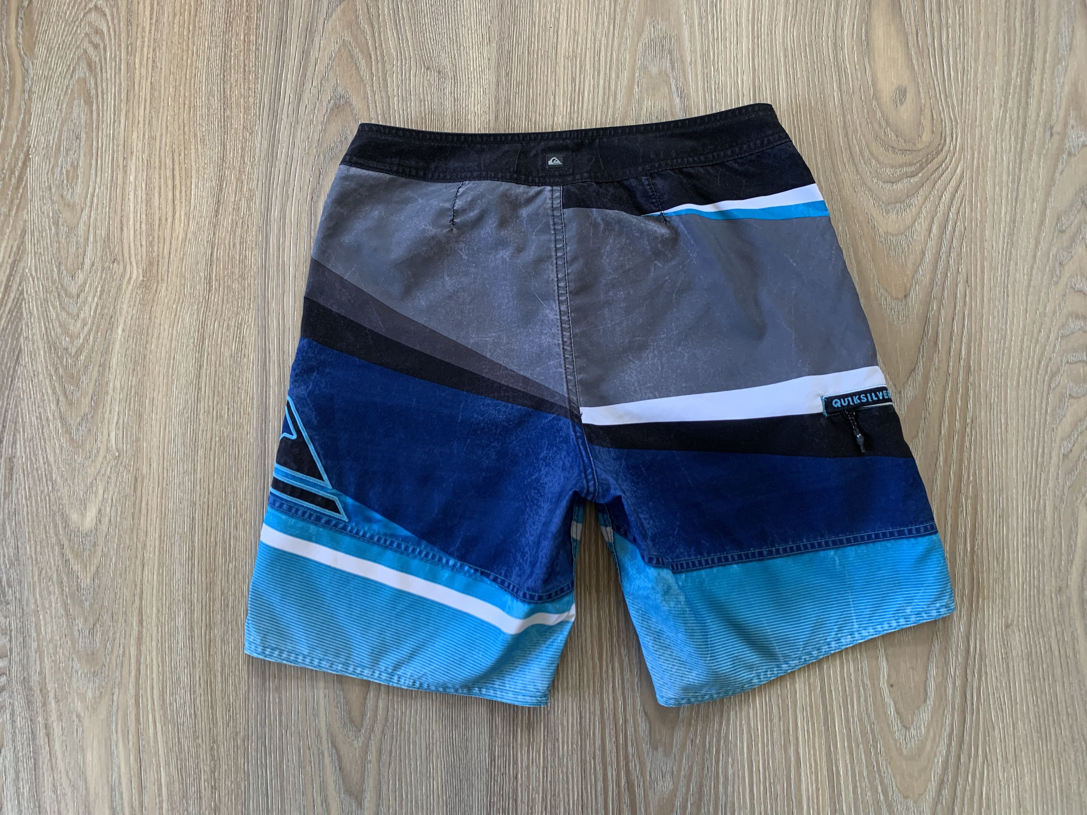 Quicksilver × Sports Specialties Quicksilver Beach Swim Shorts Size US 28 / EU 44 - 3 Thumbnail