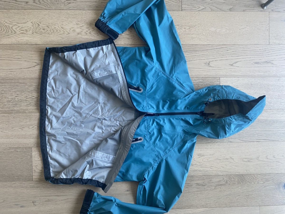 And Wander AndWander Loose Fit Rain Jacket Size US M / EU 48-50 / 2 - 5 Thumbnail
