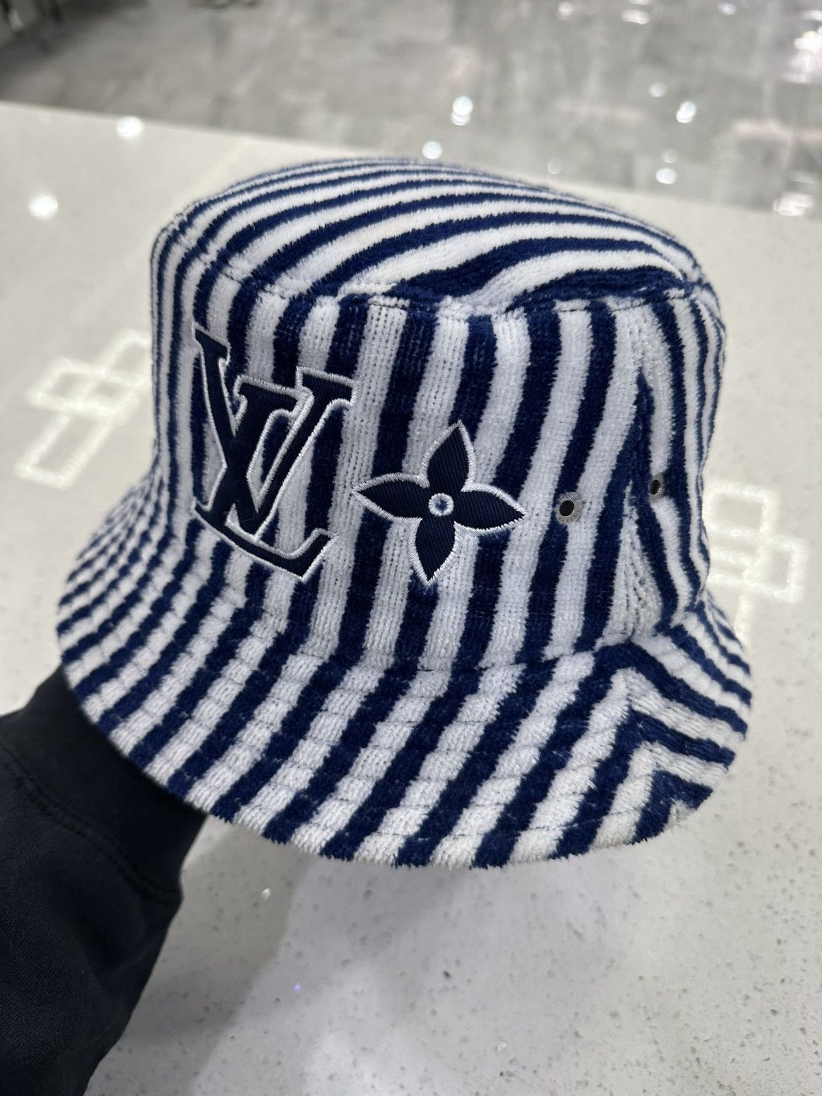 Louis Vuitton Lv Bucket Hat Size ONE SIZE - 2 Thumbnail
