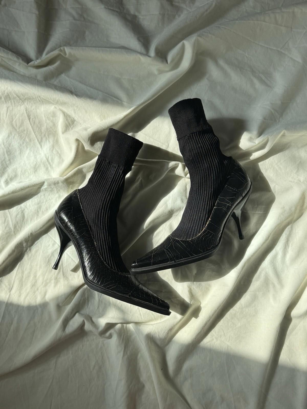 !NEW FW 2001 Miu Miu Cracked Leather Attached Sock Heels
