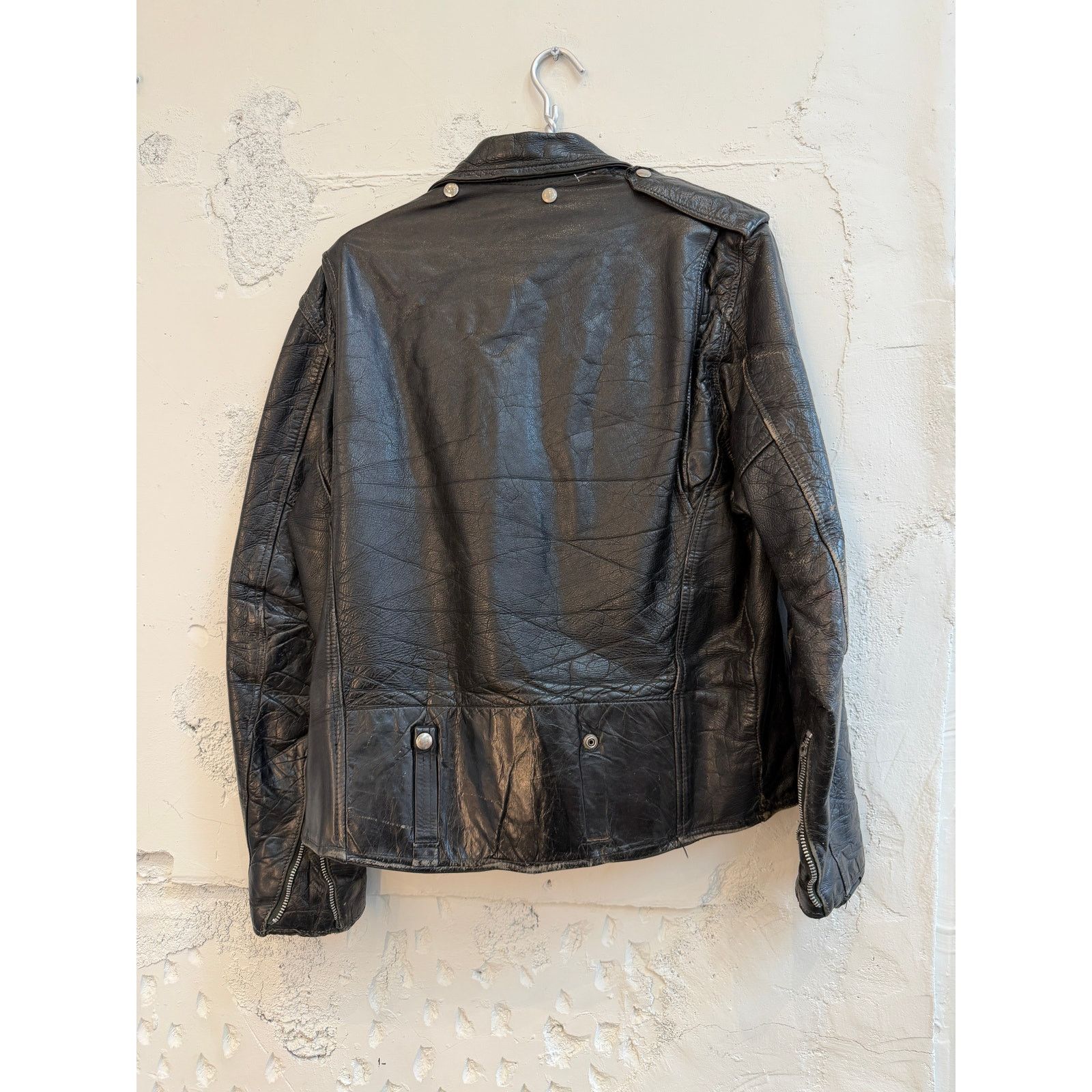Vintage Vintage 60's Leather Motorcycle Biker Jacket Size US L / EU 52-54 / 3 - 7 Thumbnail