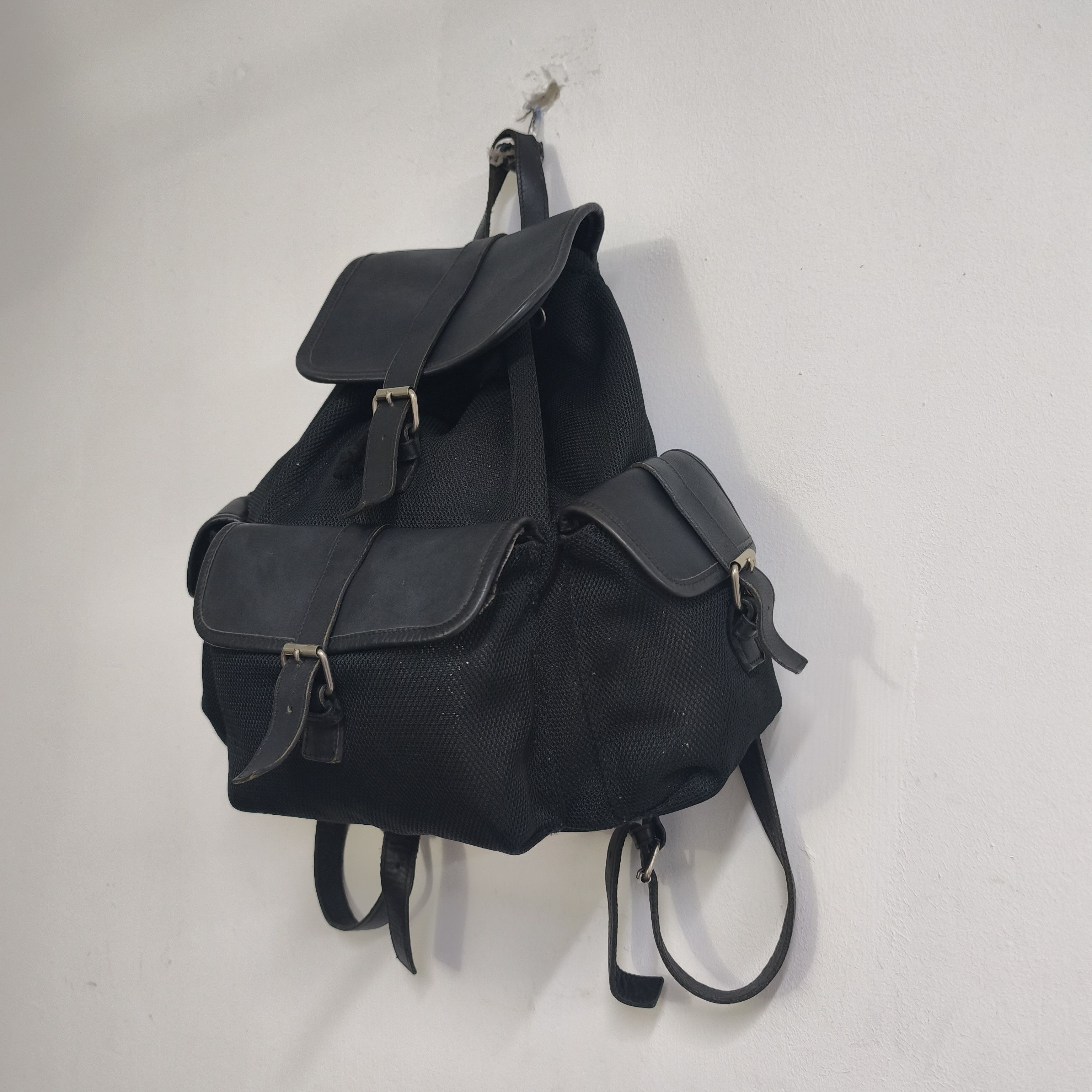 Yohji Yamamoto Rare Yohji Yamamoto Signature Gothic Backpack Size ONE SIZE - 2 Thumbnail