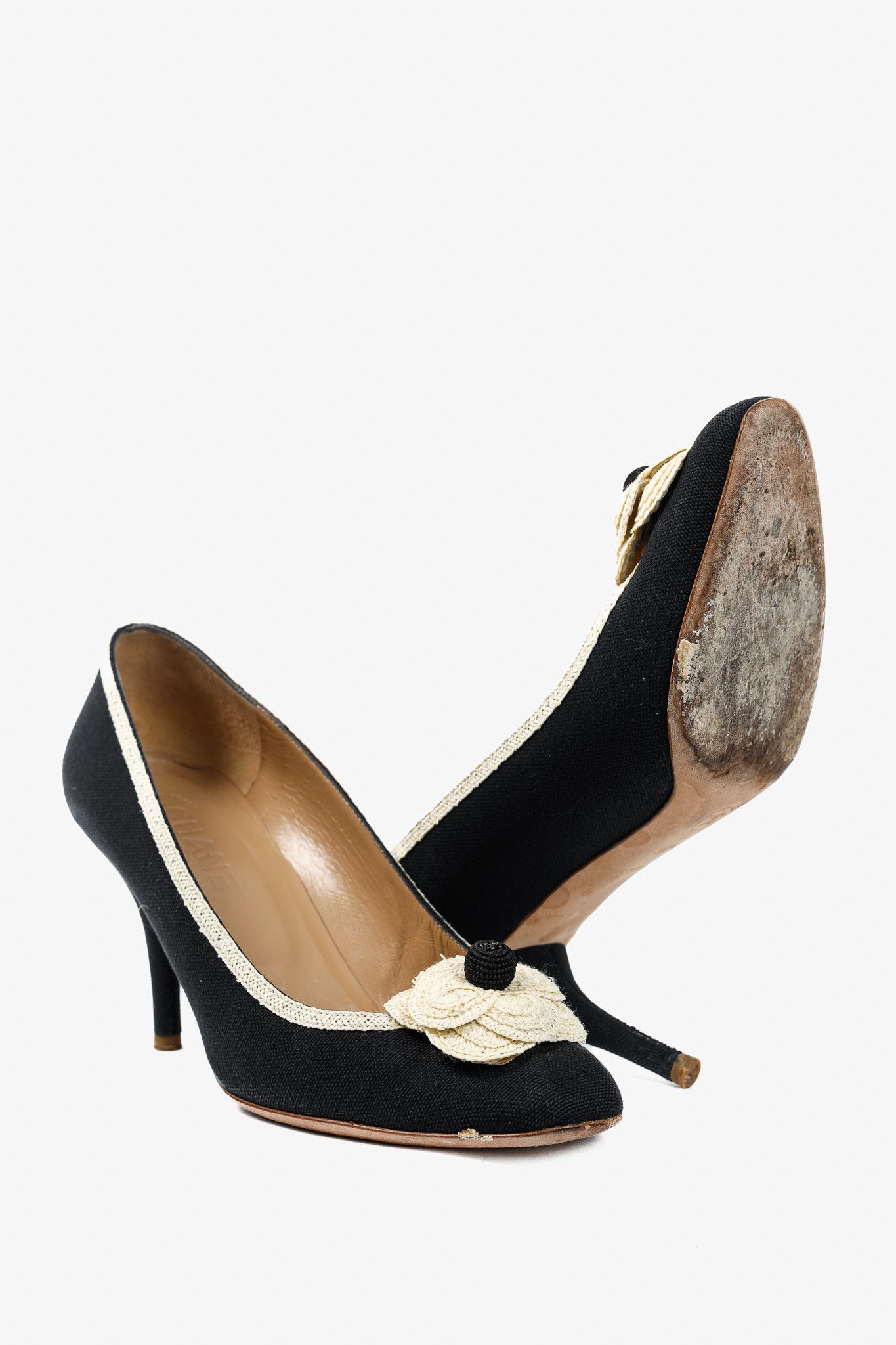 Chanel Chanel 06P Black Canvas Camellia-Rosette Pumps Size US 9 / IT 39 - 4 Thumbnail