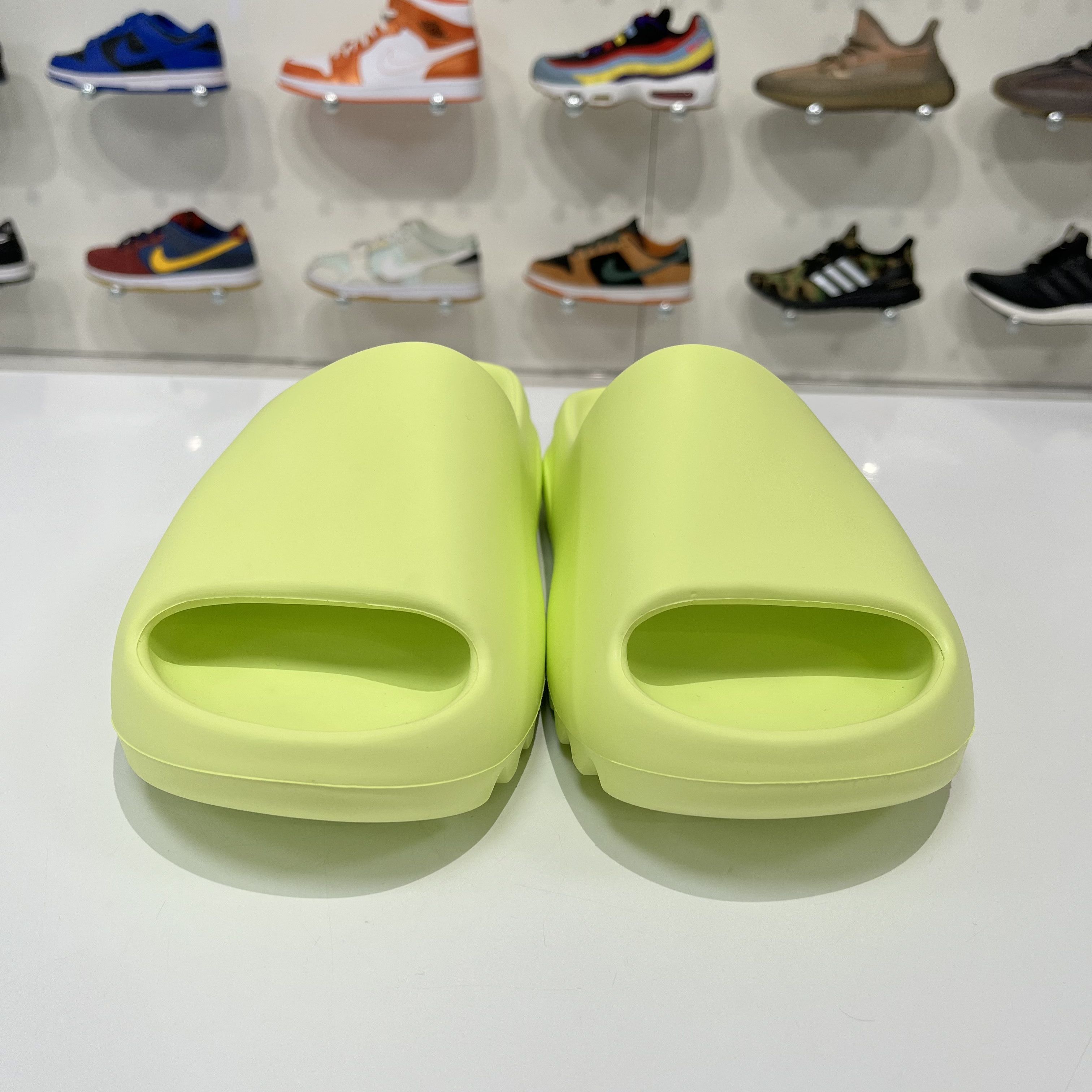 Adidas Adidas Yeezy Slide Glow Green Size US 9 / EU 42 - 9 Thumbnail