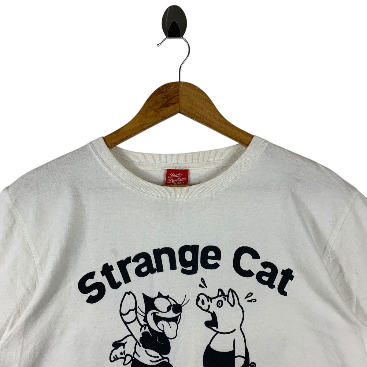 Studio D'Artisan STUDIO D’ARTISAN strange cat serious pig spellout tee Size US L / EU 52-54 / 3 - 2 Thumbnail
