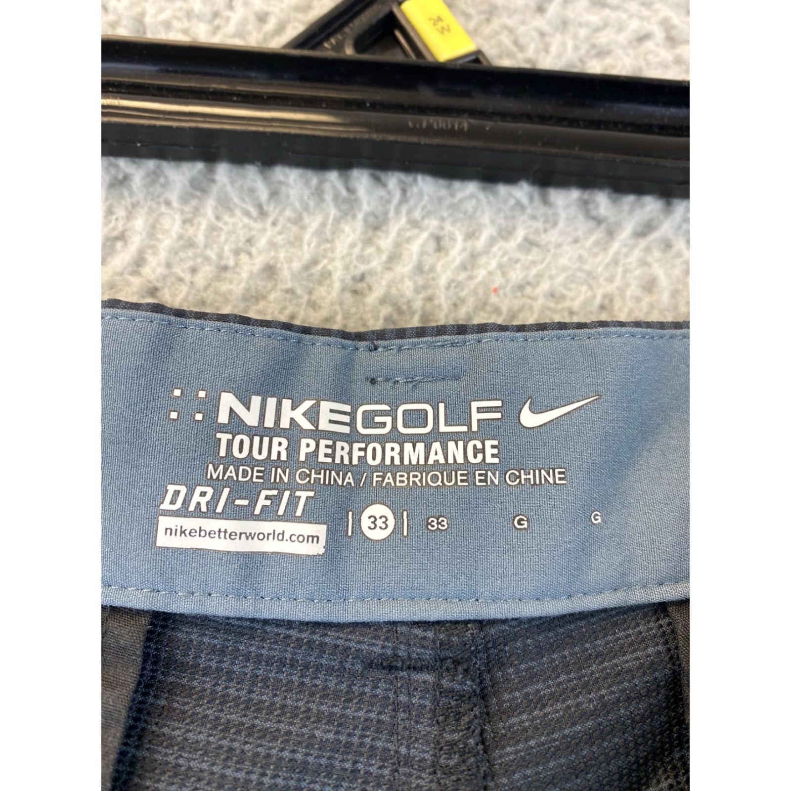 Nike NIKE Golf Short Mens Dri-Fit 33 Gray Flat Front Stretch Casual Chino Inseam 10" Mens Size US 33 - 6 Thumbnail