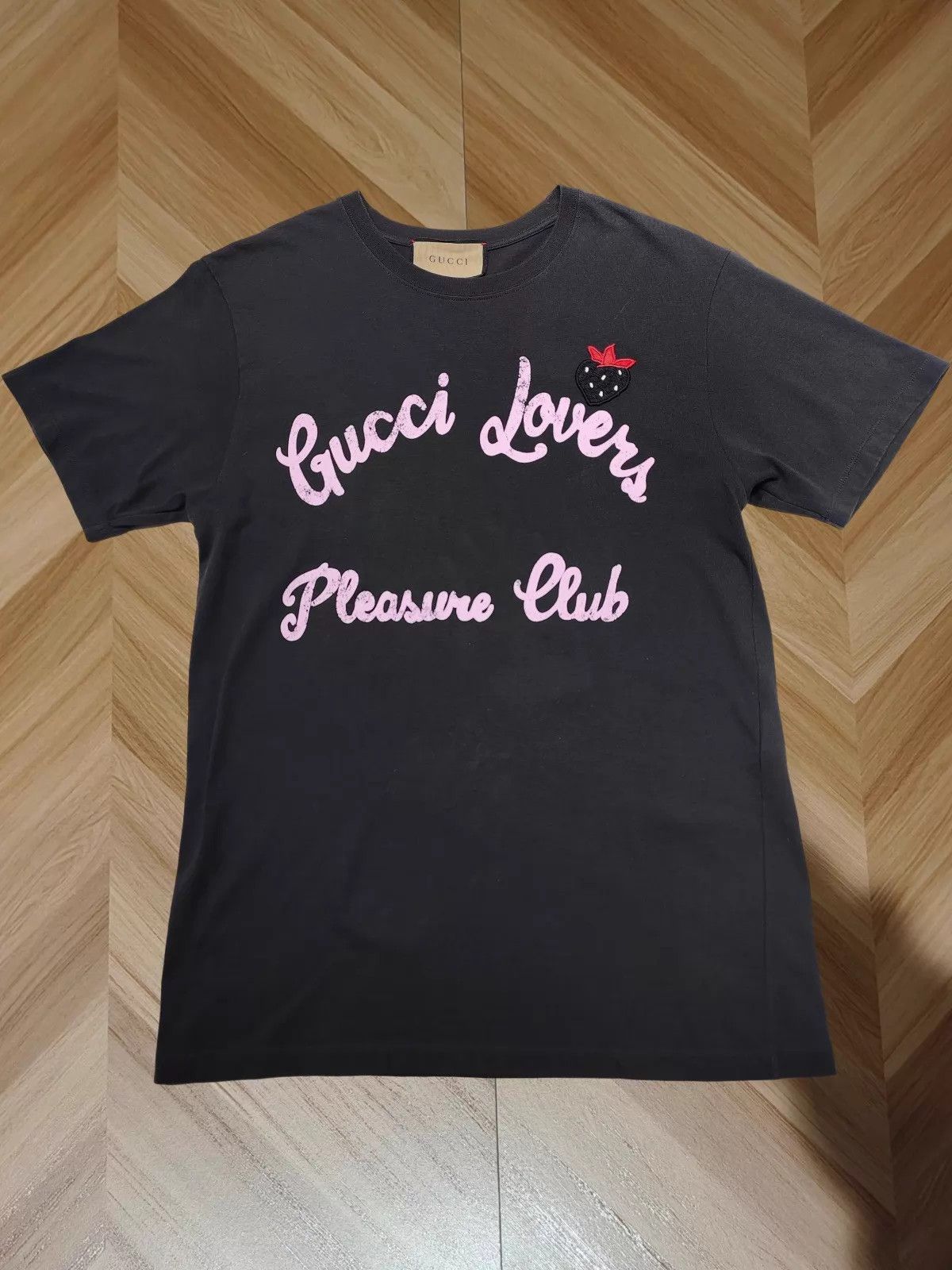 Gucci Gucci Strawberry Embroidery Black & Gray SS Tee XS Size XS / US 0-2 / IT 36-38 - 1 Thumbnail