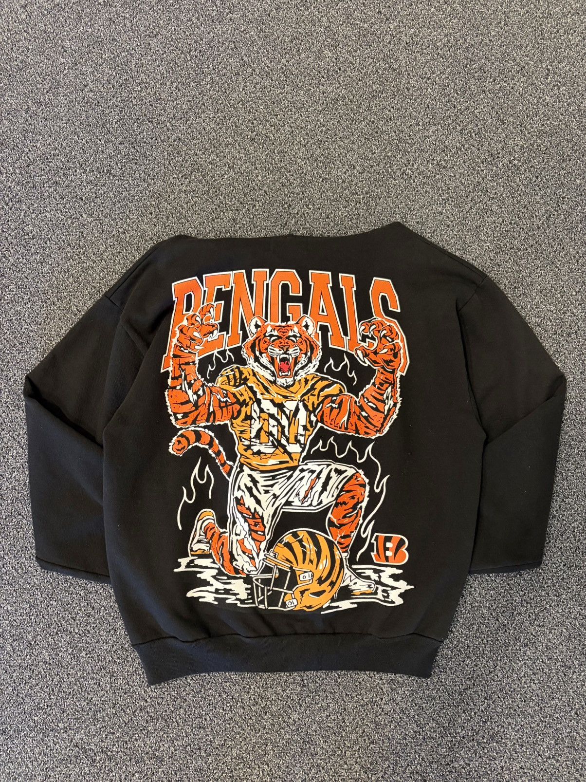 Mitchell & Ness × NFL × Warren Lotas Warren Lotas Bengals Hoodie Size US XL / EU 56 / 4 - 2 Thumbnail