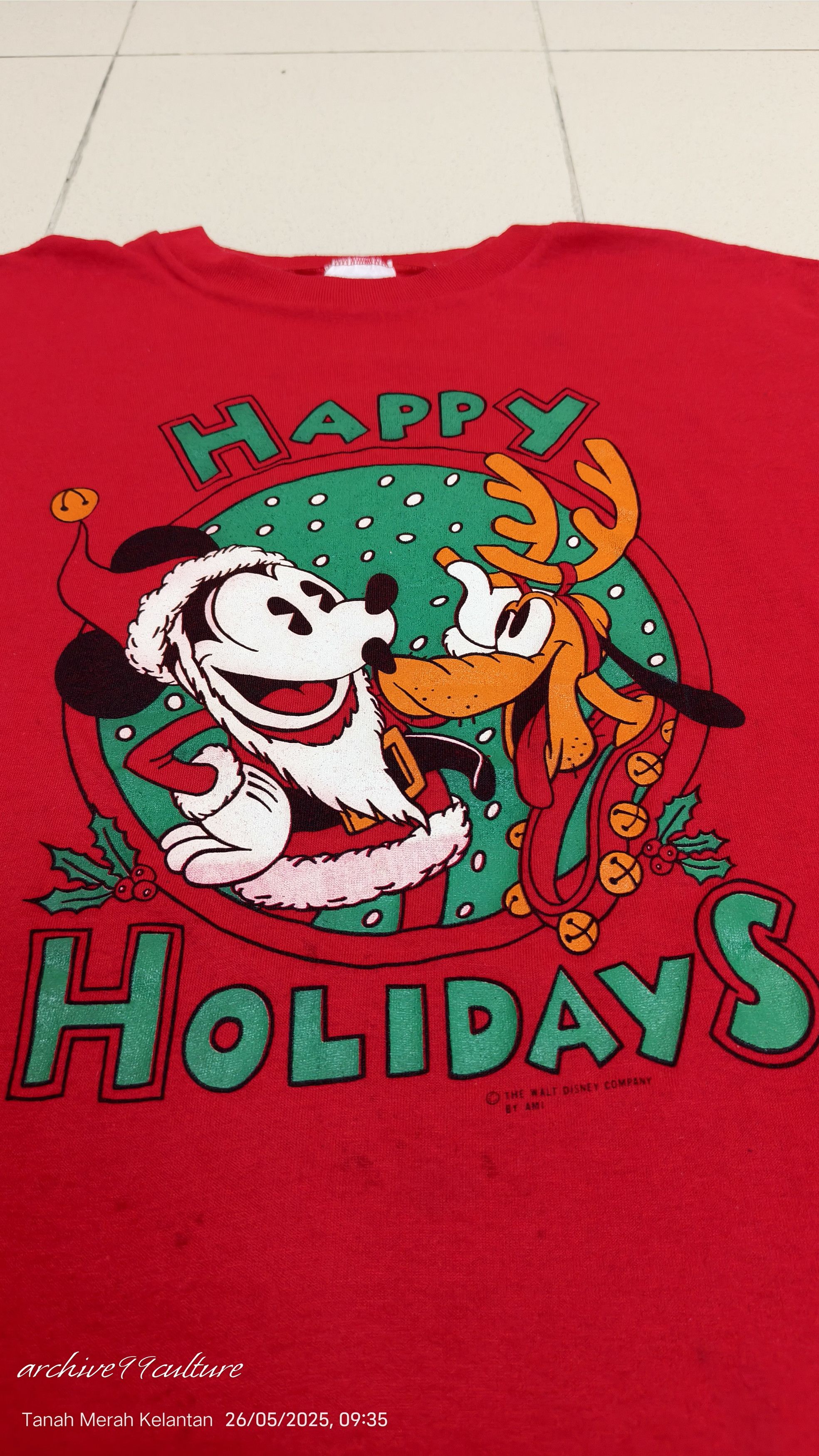 Mickey Mouse Vintage HAPPY HOLIDAYS THE WALT DISNEY COMPANY BY AMI Tee Size US XL / EU 56 / 4 - 8 Thumbnail