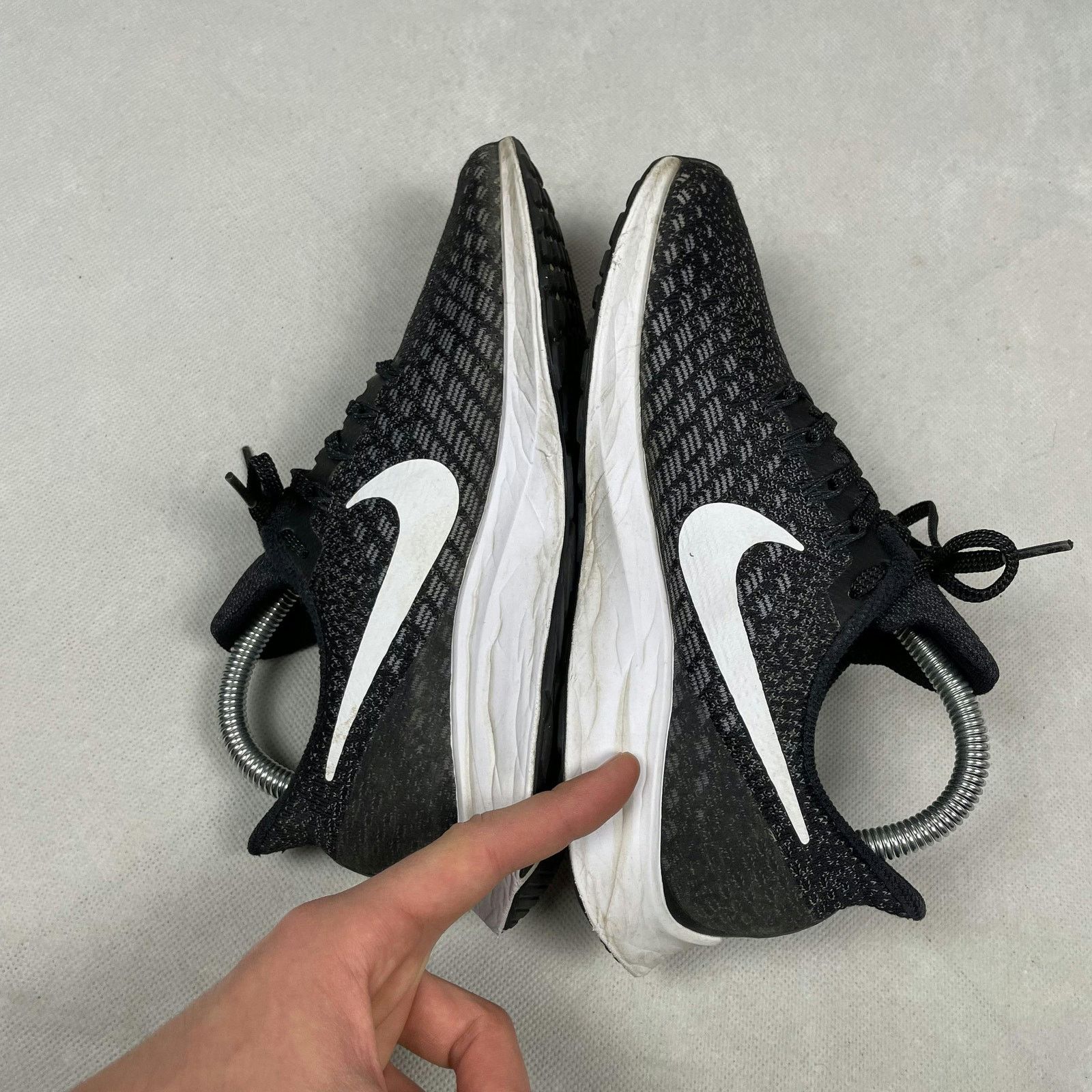 Nike Nike Air Zoom Pegasus 35 942855-001 Women Black/Gray Shoes 7 Size US 7 / IT 37 - 4 Thumbnail
