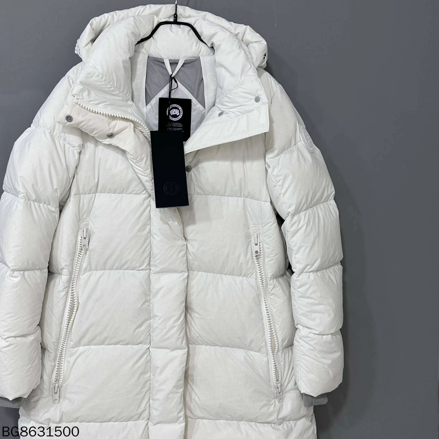 Canada Goose Canada Goose White Capsule Long Down Coat L Size L / US 10 / IT 46 - 2 Thumbnail