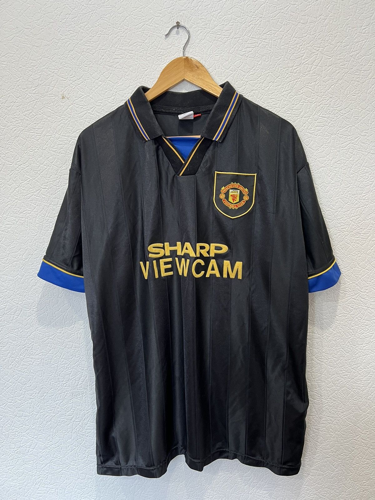 Other Vintage Manchester United Black Jersey Football Soccer Size US XL / EU 56 / 4 - 1 Thumbnail