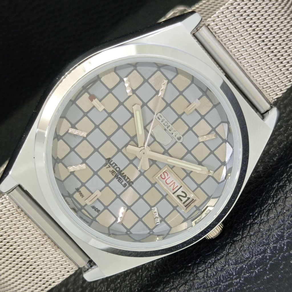REFURBISHED VINTAGE SEIKO 5 AUTO JAPAN MENS WATCH a440201