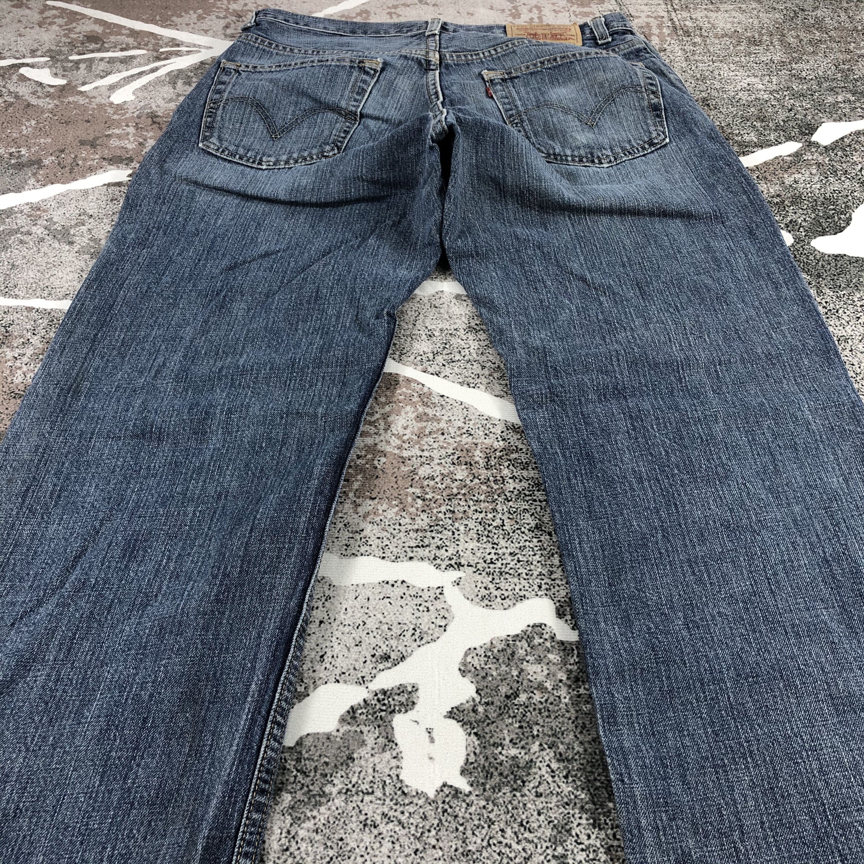 Levi's Vintage Levis 559 Jeans Faded Blue Denim KJ575 Size US 32 / EU 48 - 4 Thumbnail