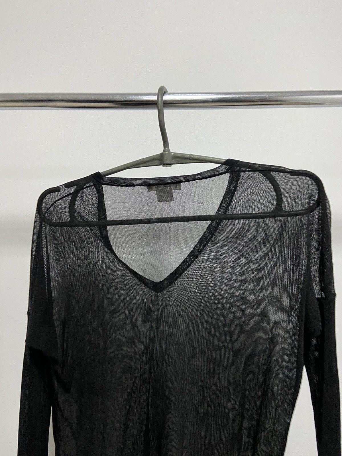 Helmut Lang × Vintage Helmut lang vintage mesh longsleeve women's v neck Size M / US 6-8 / IT 42-44 - 4 Thumbnail