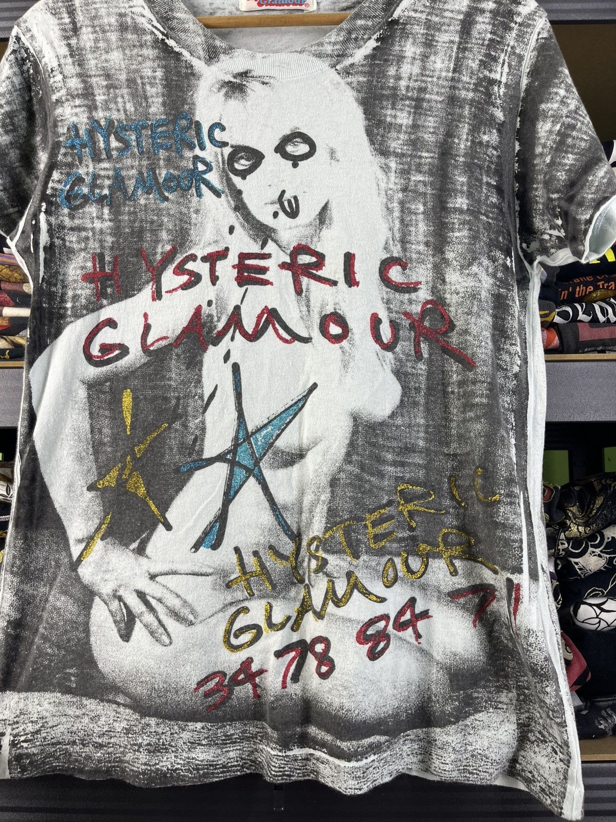 Hysteric Glamour Thrashed Vintage 90's Hysteric Glamour AOP Photoprint Tee Size ONE SIZE - 9 Thumbnail