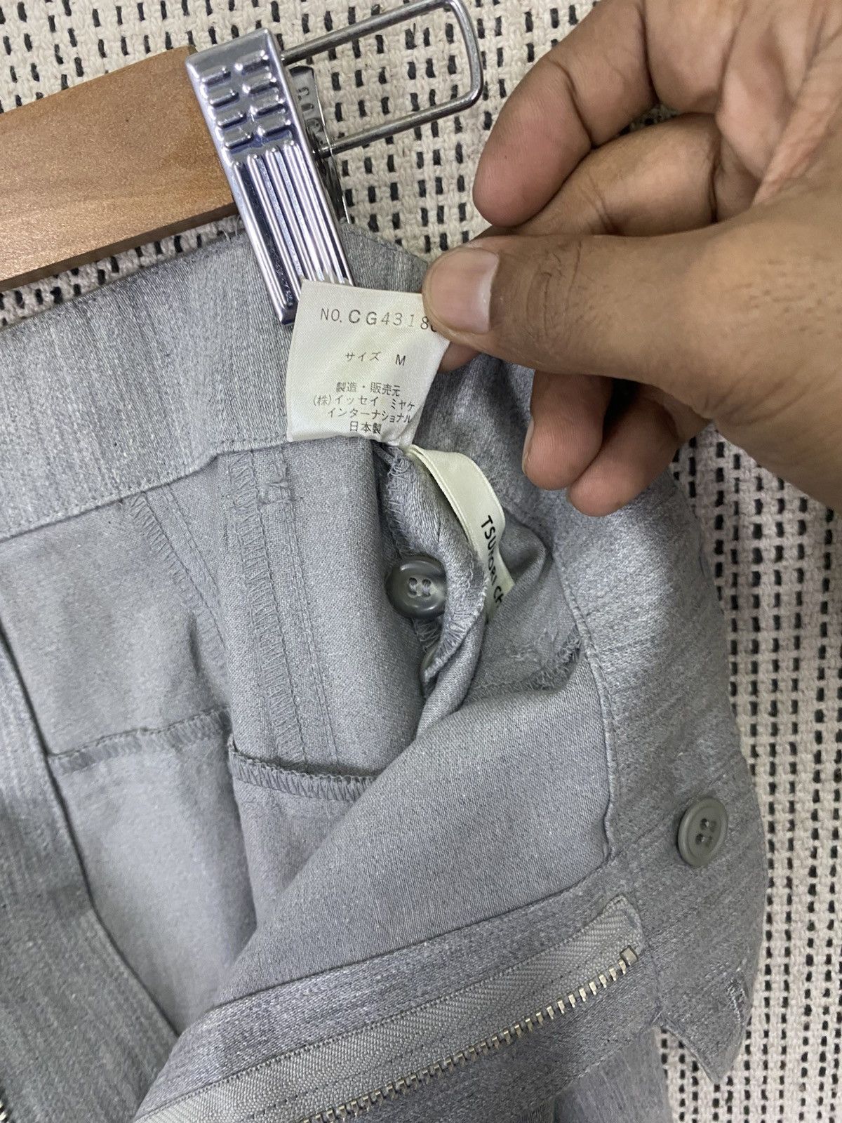 Designer × Issey Miyake × Tsumori Chisato Different Ways You Can Wear A Plain Trouser To Work Size 24" / US 00 / IT 34 - 11 Thumbnail