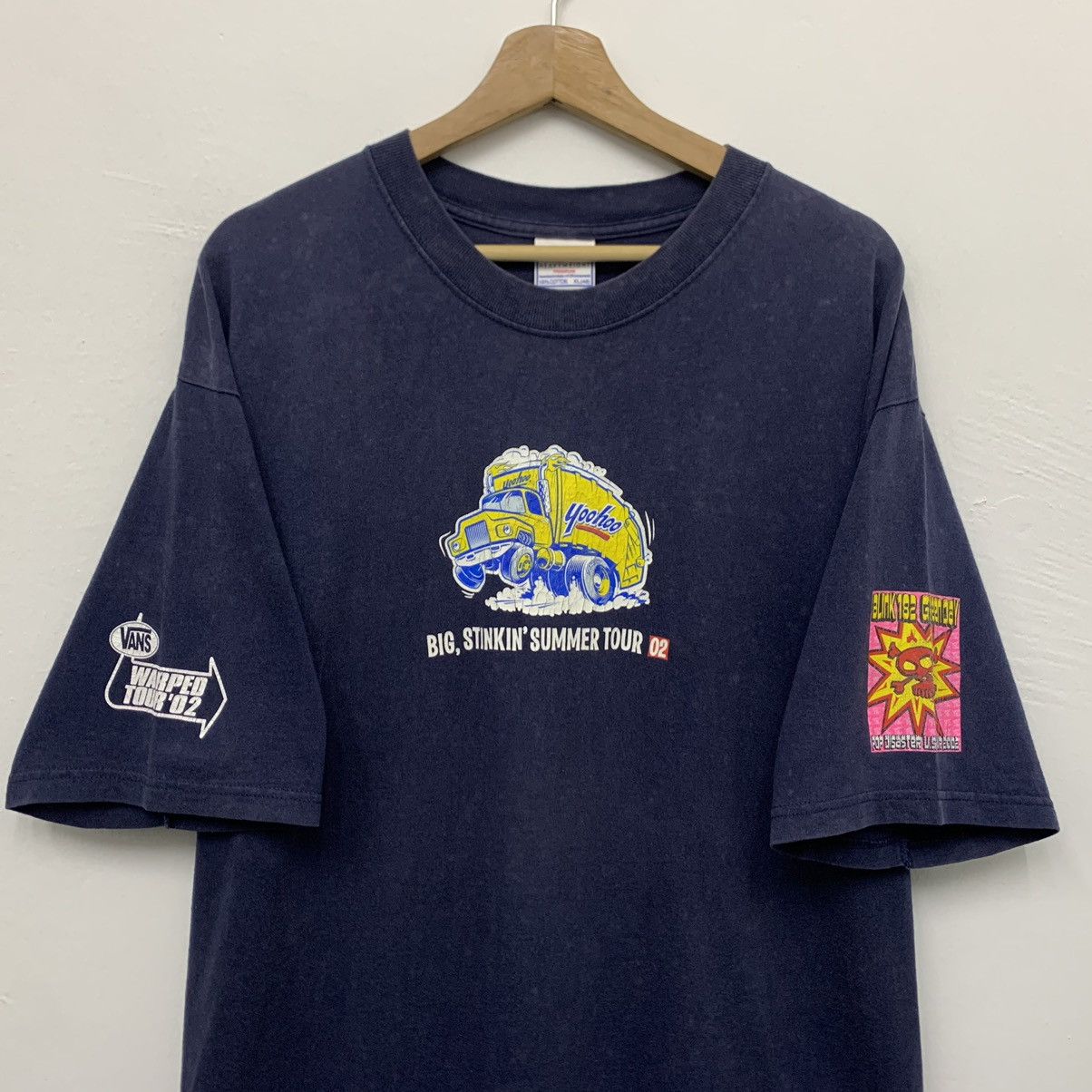 Vans Vintage 2002 Warped Tour t-shirt Size US L / EU 52-54 / 3 - 3 Thumbnail