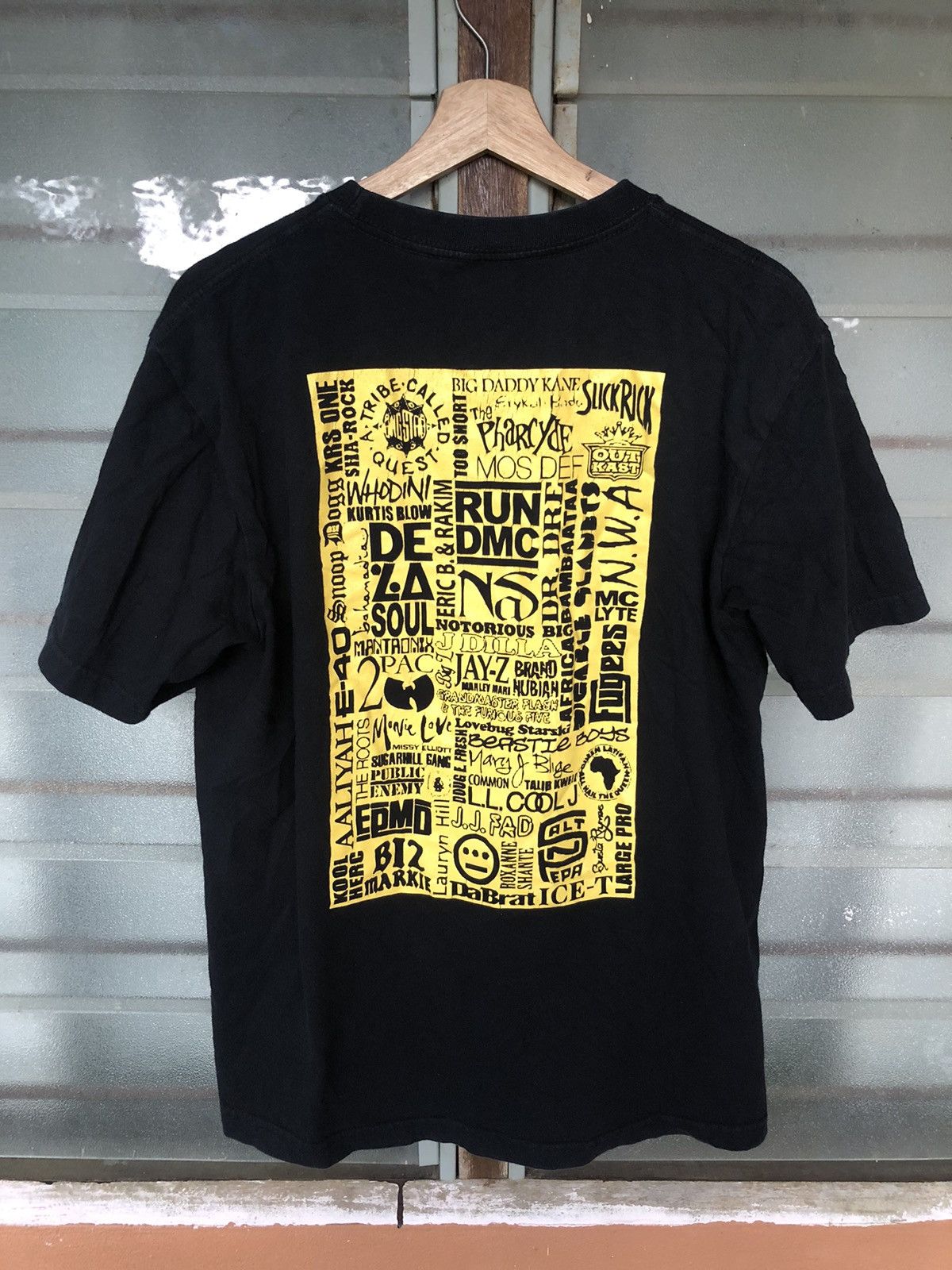 Rap Tees Vintage Hip Hop is Not Dead Classic Logo Shirt Tee DMC Size US L / EU 52-54 / 3 - 2 Thumbnail