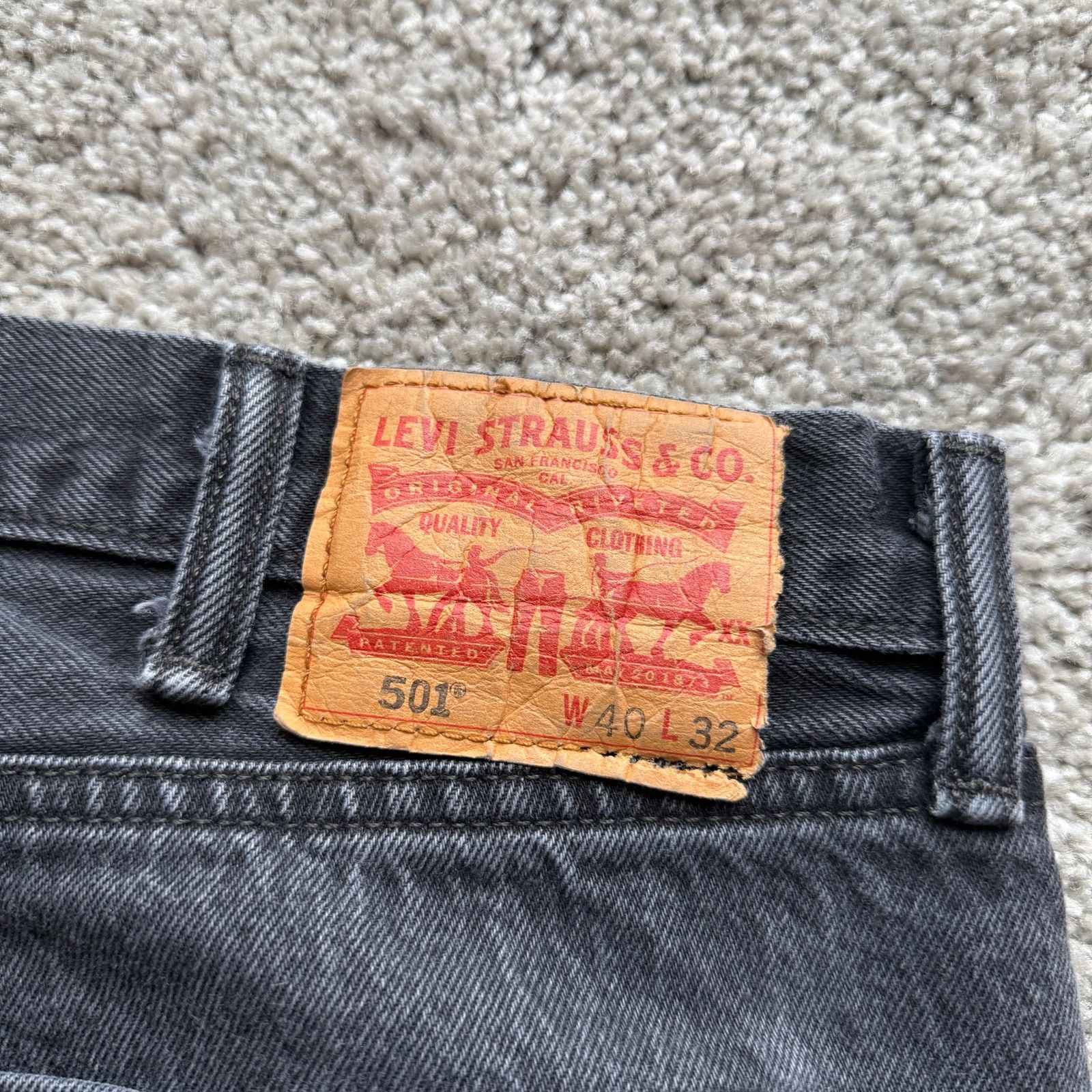 Levi's Vintage Levis 501 Black Denim Jeans Mens 40x32 Casual Fit Size US 40 / EU 56 - 8 Thumbnail