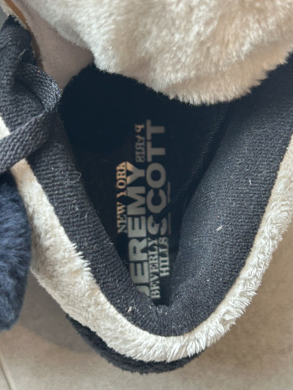 Adidas × Jeremy Scott JEREMY SCOTT ADIDAS PANDA HEAD GRAIL Size US 10 / EU 43 - 6 Thumbnail