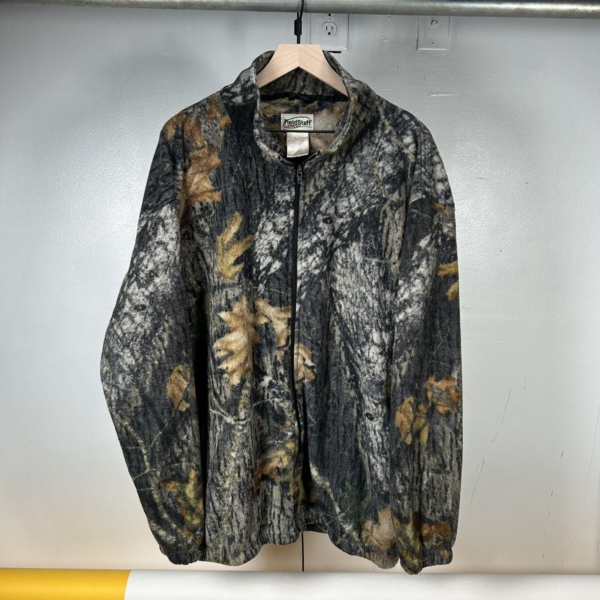 Realtree Vintage realtree camouflage zip-up fleece Size US XL / EU 56 / 4 - 1 Thumbnail