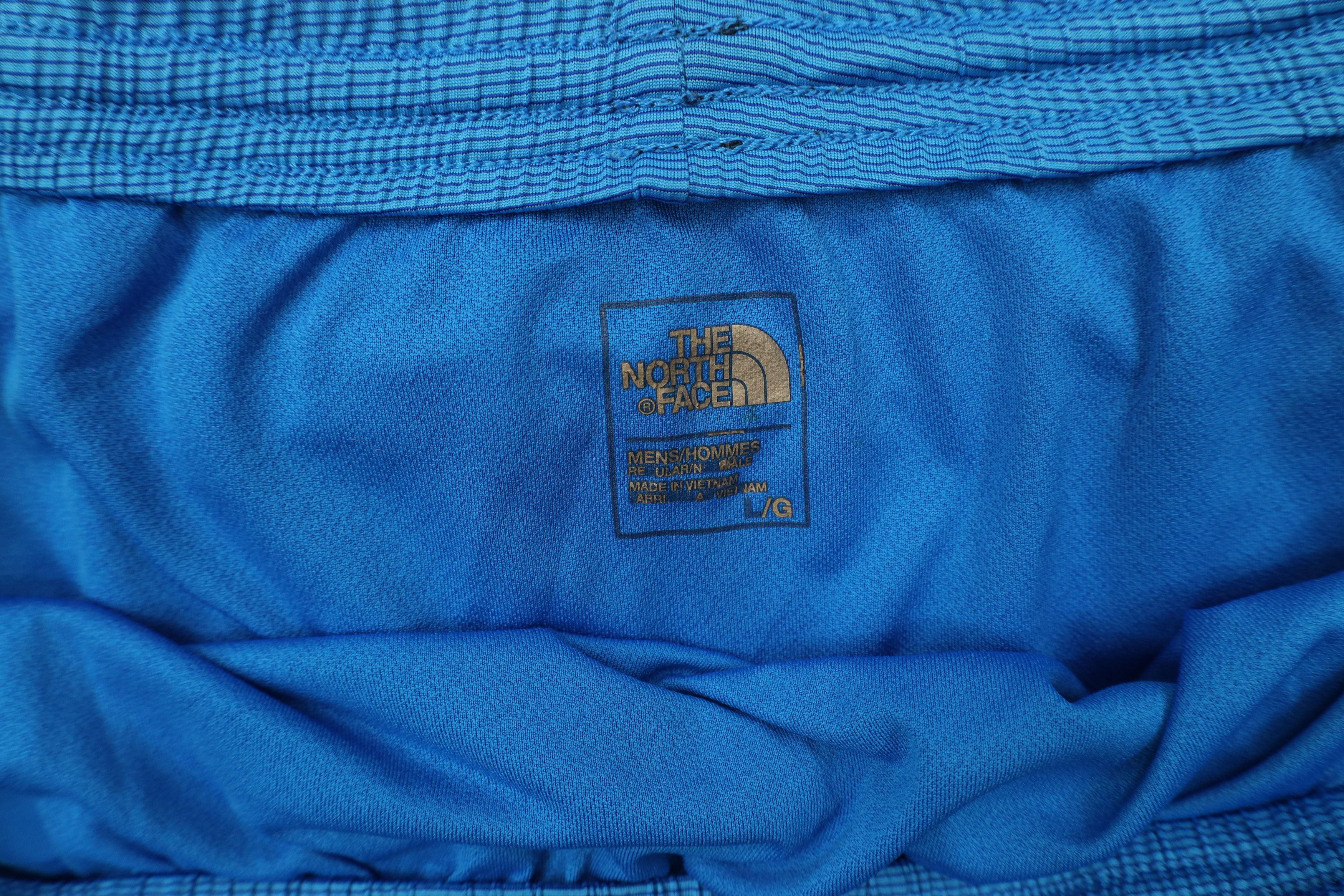 The North Face × Vintage The North Face Spell Out Lined Running Jogging Shorts Blue Size US 34 / EU 50 - 7 Thumbnail