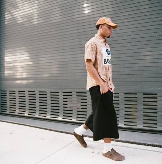 Other GV Gallery Black Shorts that fit like Pants Size US 30 / EU 46 - 1 Thumbnail