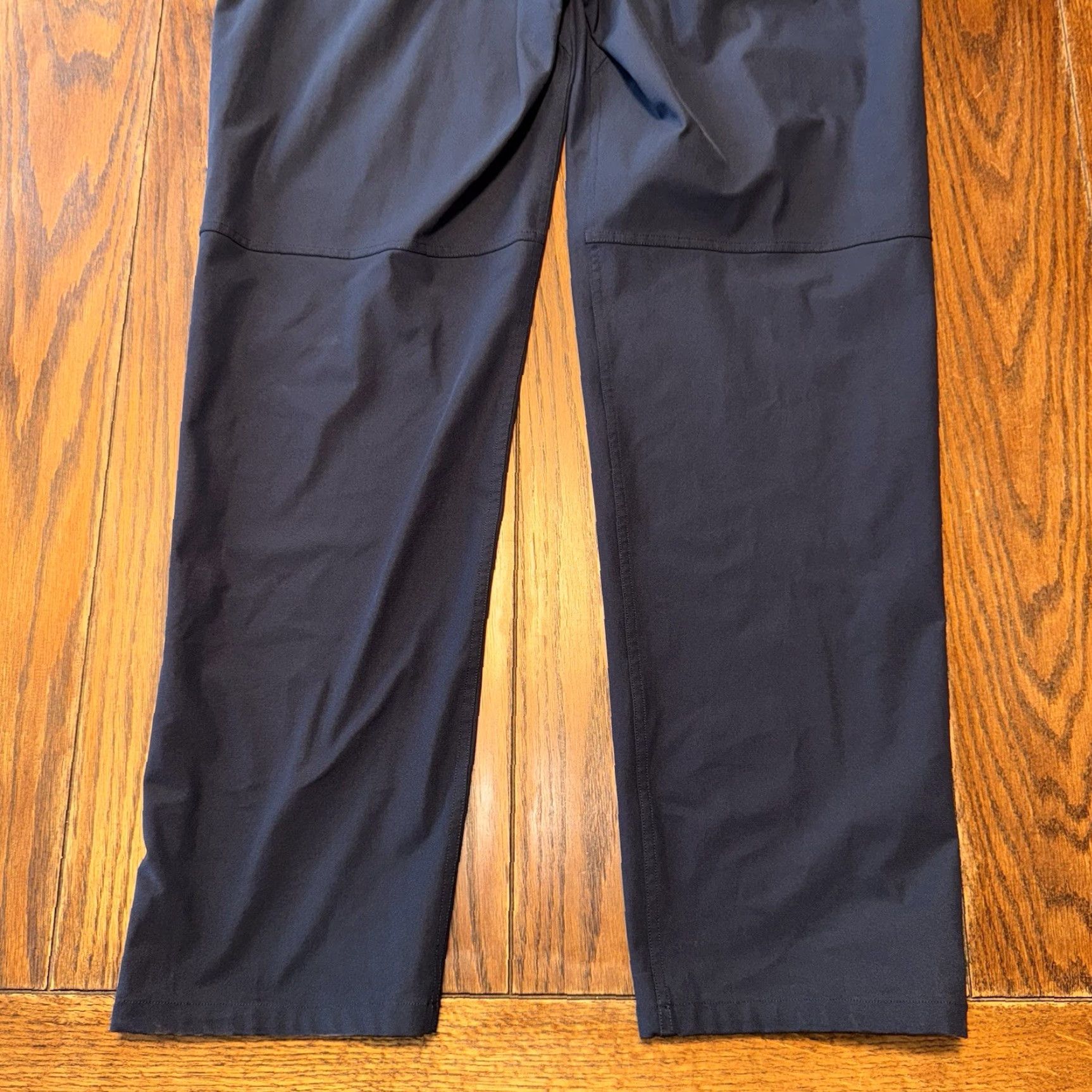 Lululemon Lululemon Men’s Pants Blue 38x33 Zip Pocket Stretch Regular Inseam 33" City Classic Activewear Athletic Golf Hiking Walking Man Mens Size US 38 / EU 54 - 8 Thumbnail