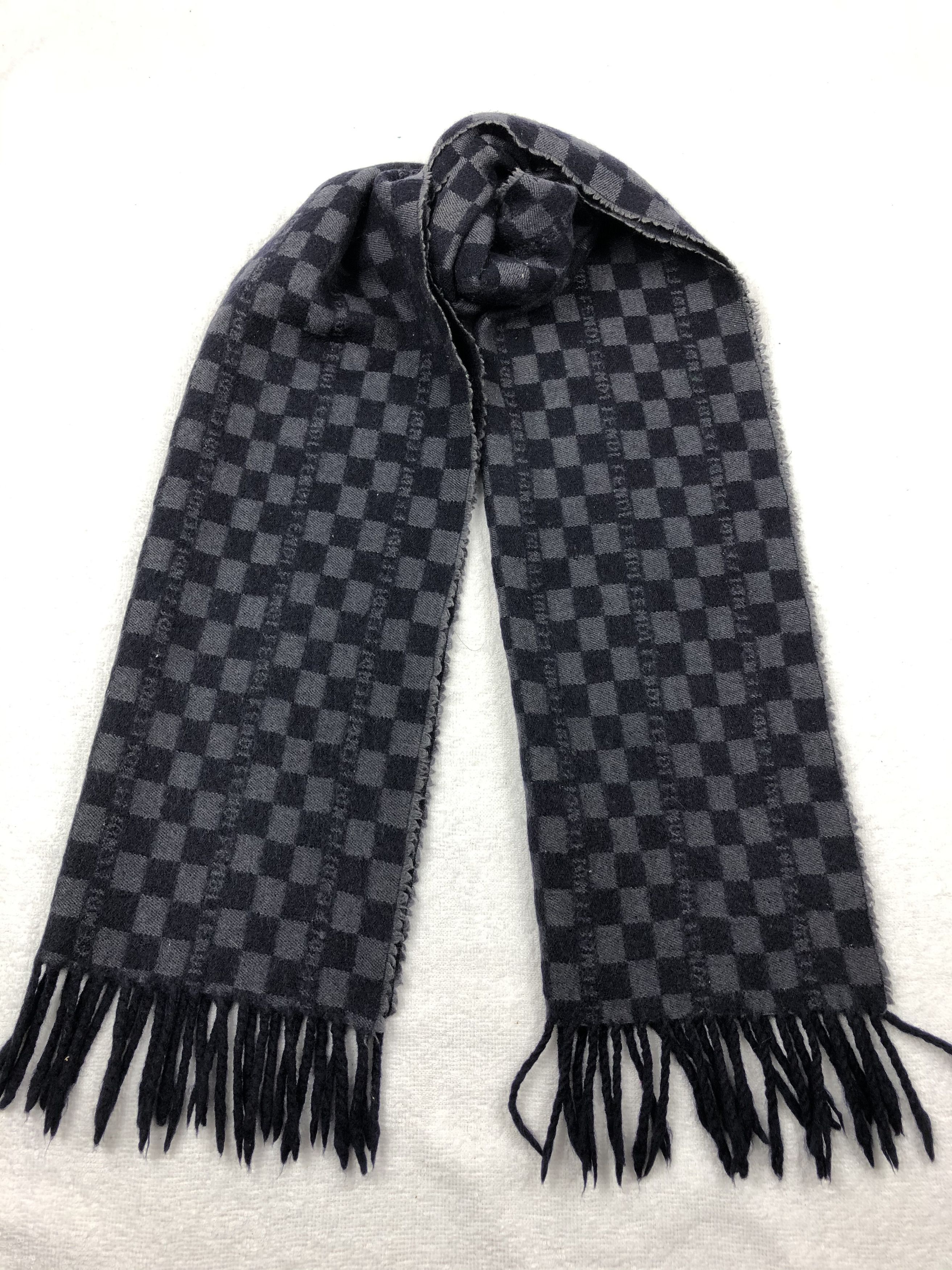 Fendi Fendi Wool Scarf / Muffler / Neckwear Size ONE SIZE - 1 Thumbnail