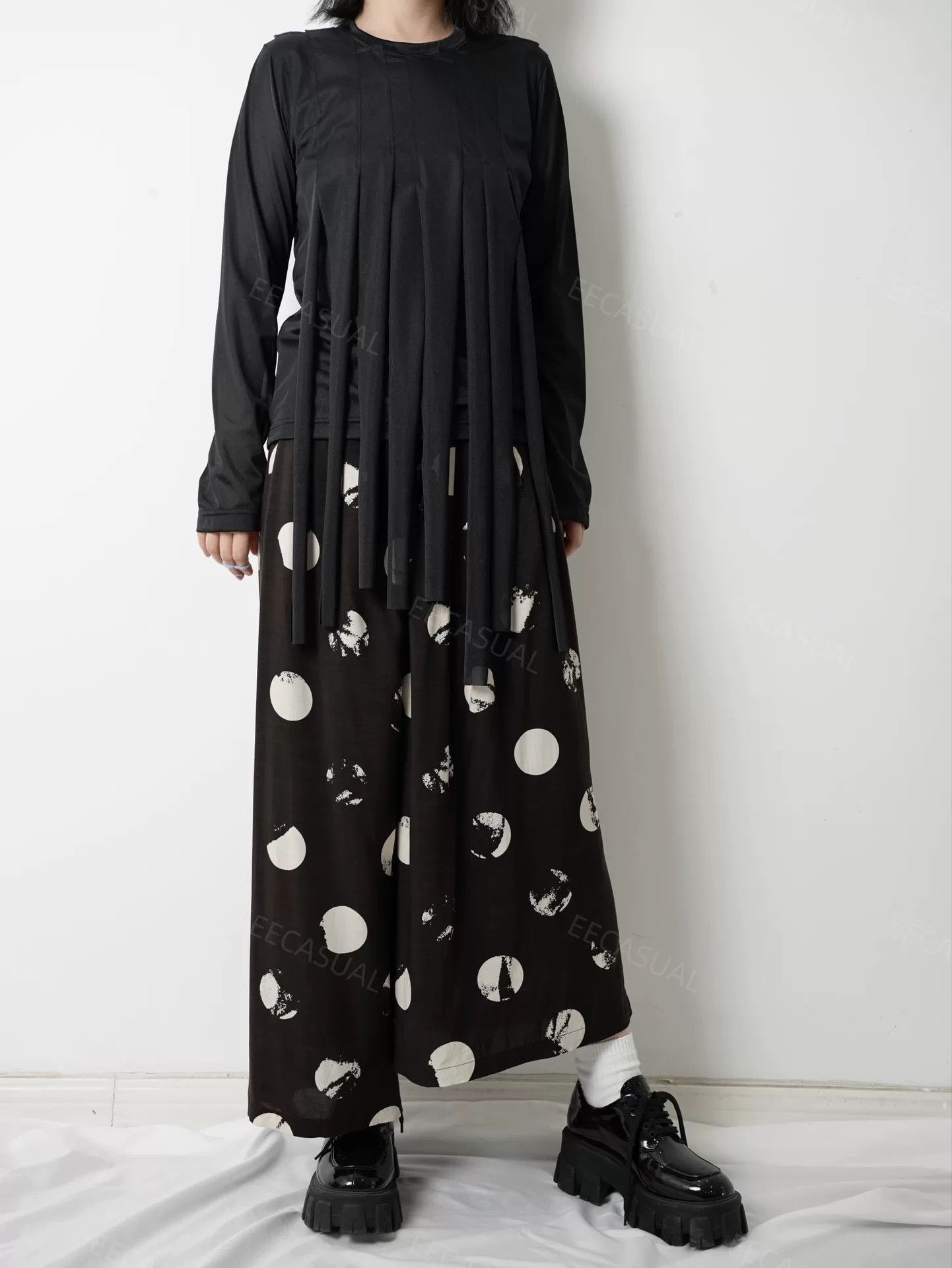 Yashi Yamamuri Yohji Yamamoto Asymmetrical Wide Leg Pants Size 25" / US 0 / IT 36 - 1 Thumbnail