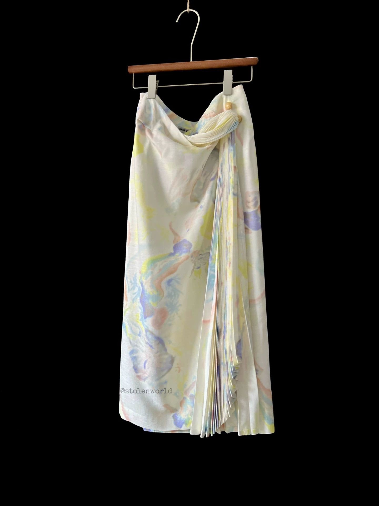 Issey Miyake Issey Miyake 2006 SS Bamboo corest Oil Paint Fan Dress 2 Size 26" / US 2 / IT 38 - 1 Thumbnail