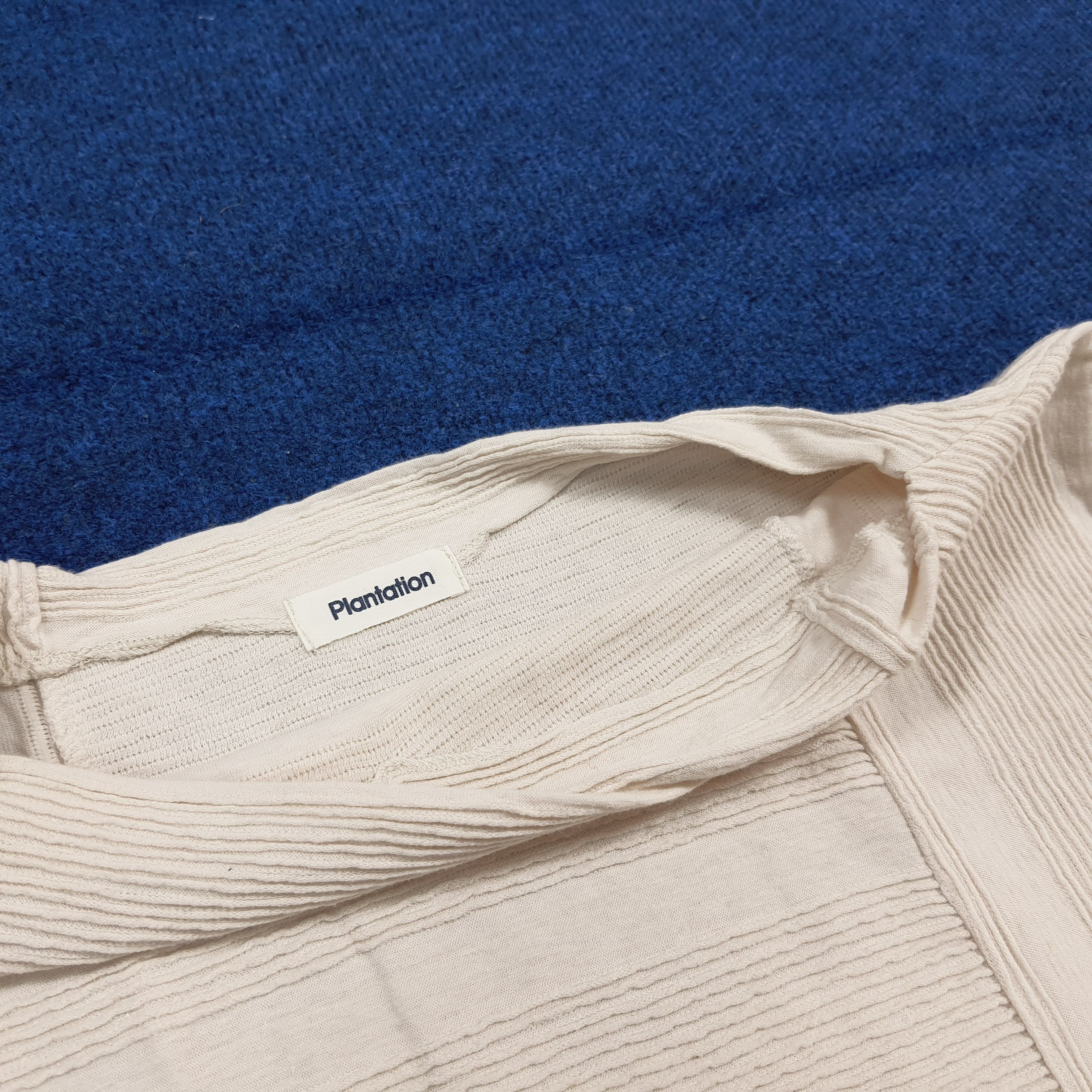 Issey Miyake Vintage Plantation Issey Miyake Crinkle Pleated Top C301N72 Size M / US 6-8 / IT 42-44 - 4 Thumbnail