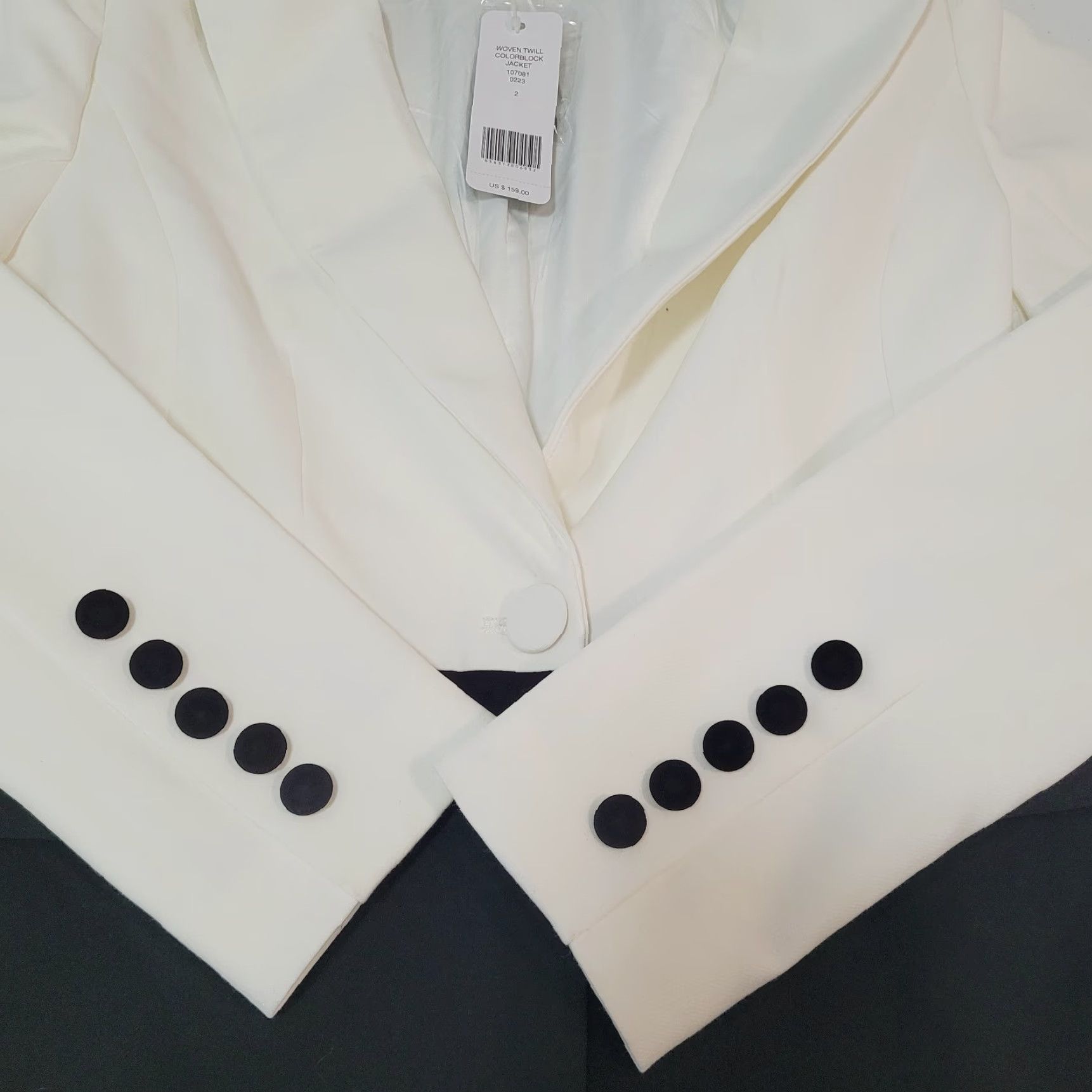 Bebe NWT Bebe Black & White Woven Twill Colorblock Notch Stretch Jacket Blazer Size 2 Size XS / US 0-2 / IT 36-38 - 7 Thumbnail