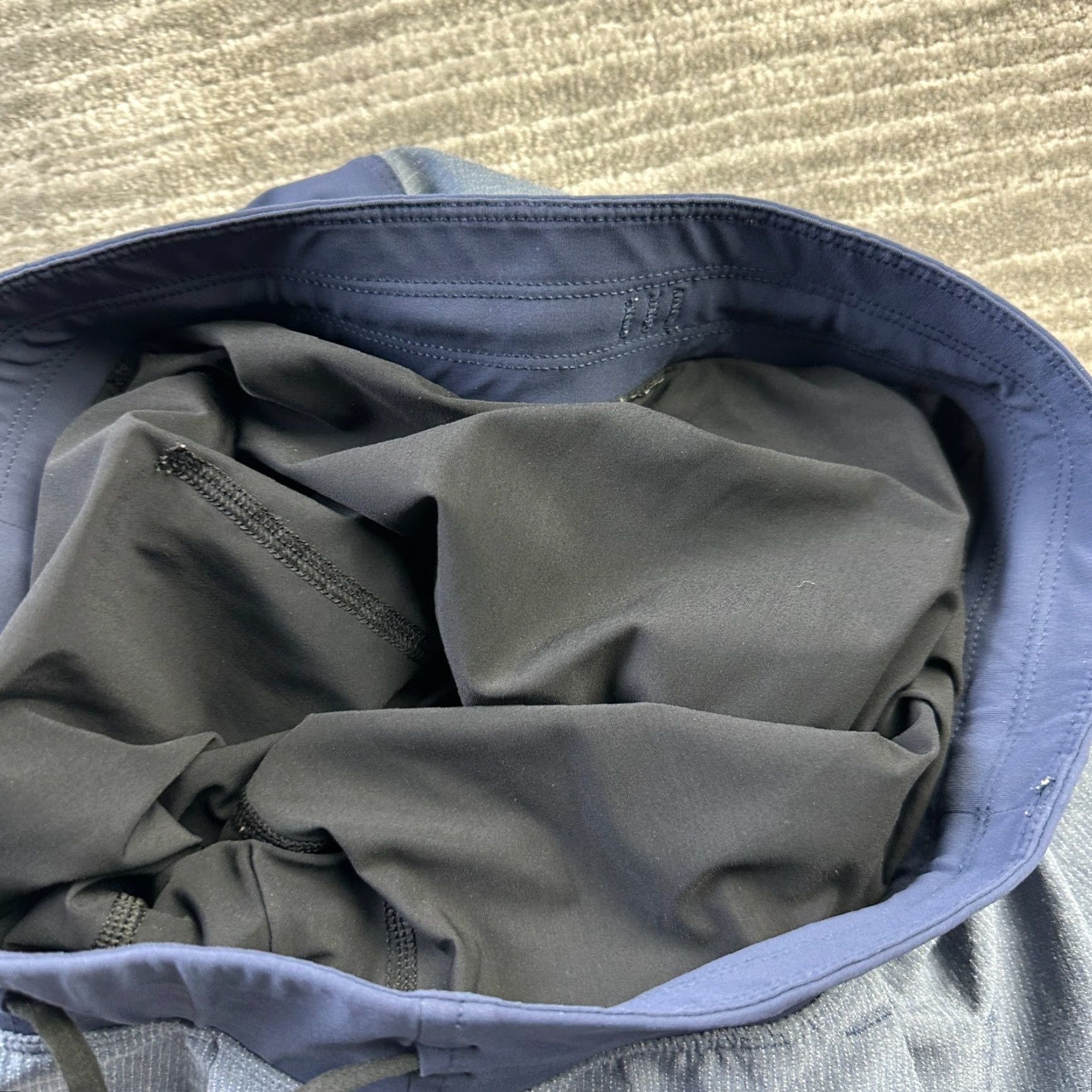 Lululemon Lululemon Shorts Mens S Blue Namaste At The Beach 9" Lined Drawstring Pockets 9" Inseam Athletic Activewear Size US 29 - 5 Thumbnail