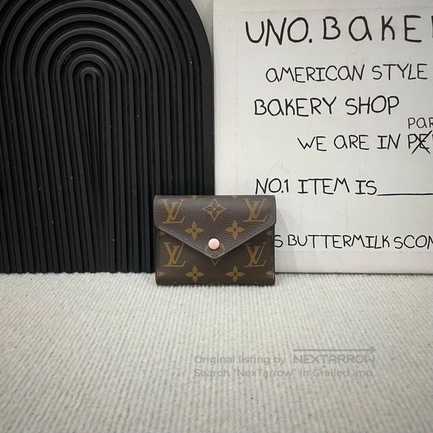 Louis Vuitton LV Monogram Pink Detail Compact Wallet. Size ONE SIZE - 1 Thumbnail
