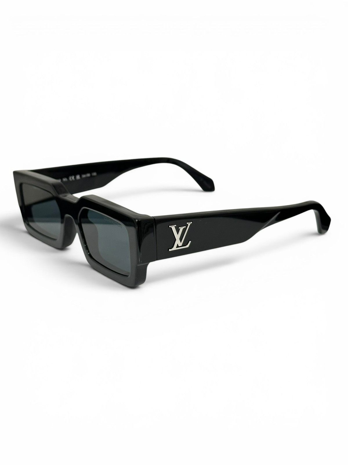 Louis Vuitton LV Clash Low Square Sunglasses Z1910W Size ONE SIZE - 3 Thumbnail
