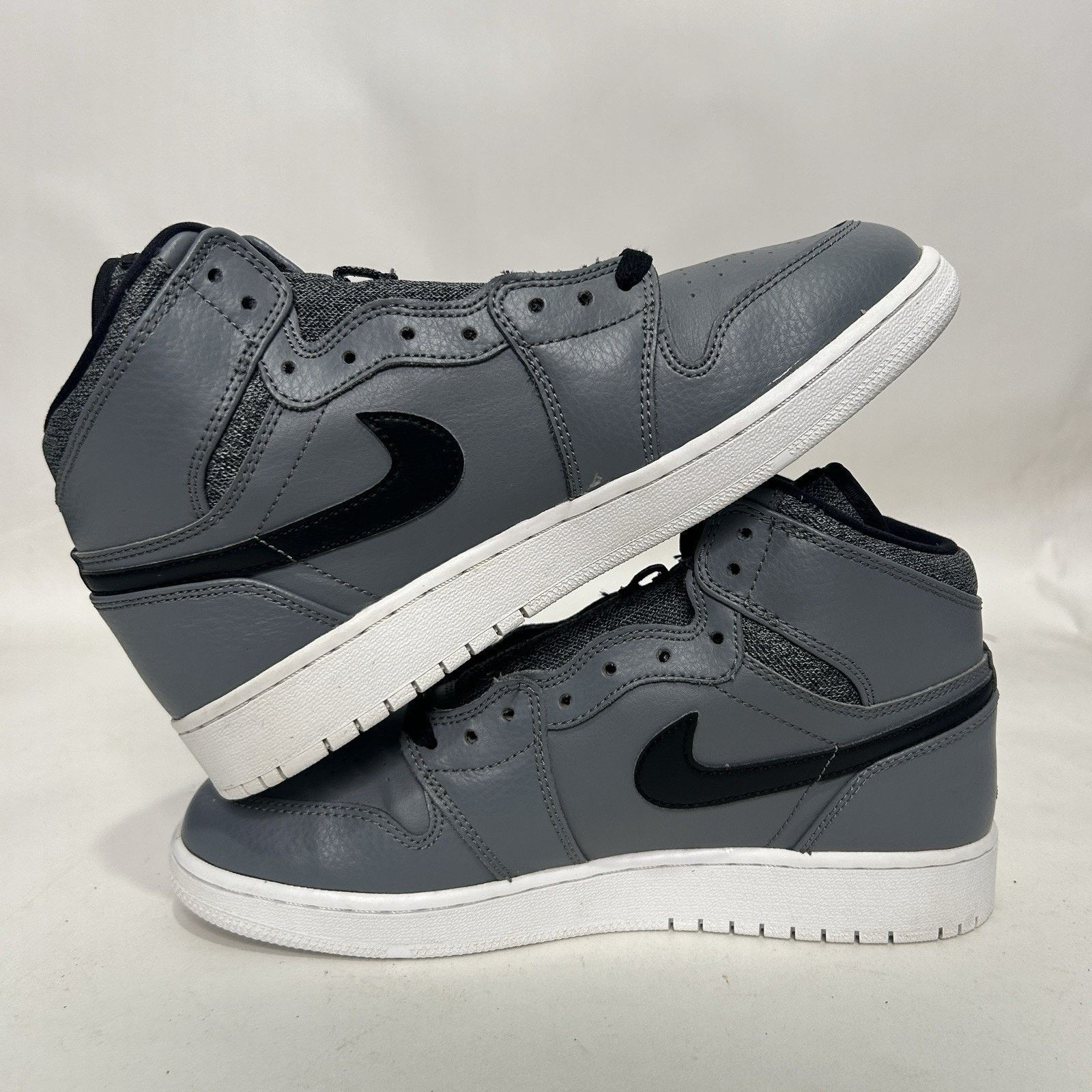 Nike Nike Air Jordan 1 High Retro BG Rare Air “Cool Grey” Size US 8.5 / IT 38.5 - 3 Thumbnail