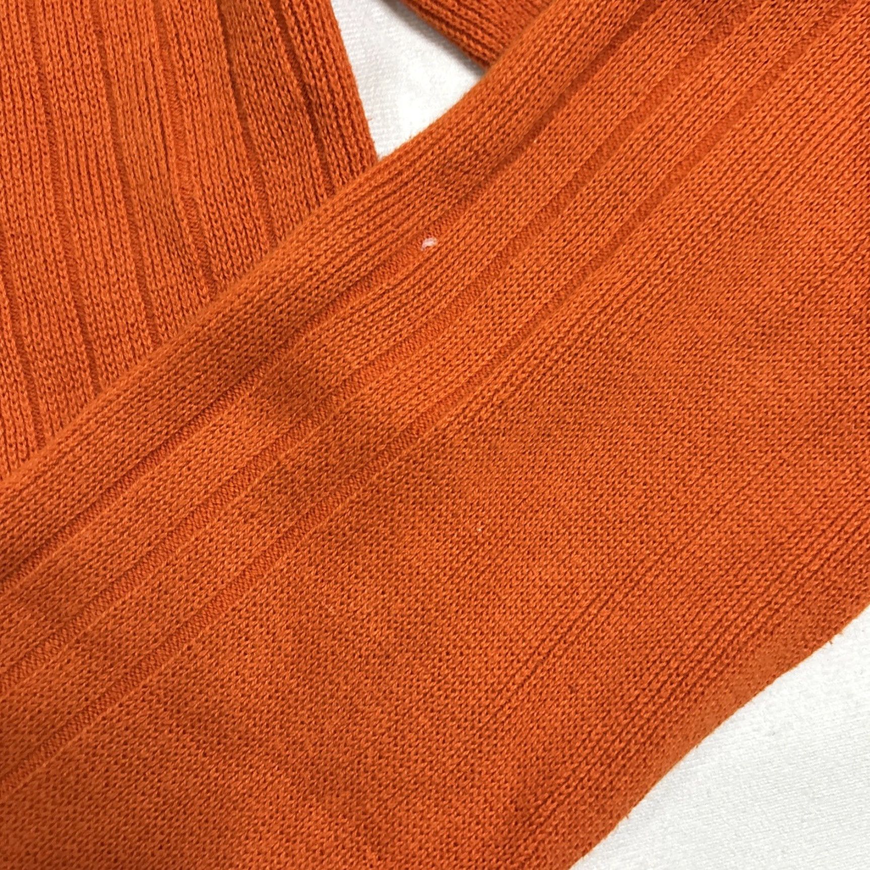 Abercrombie & Fitch VINTAGE Abercrombie & Fitch Sweater Orange V-Neck Pullover Men’s Size L Orange Striped 90s Mens Sweater Pullover Size US L / EU 52-54 / 3 - 4 Thumbnail