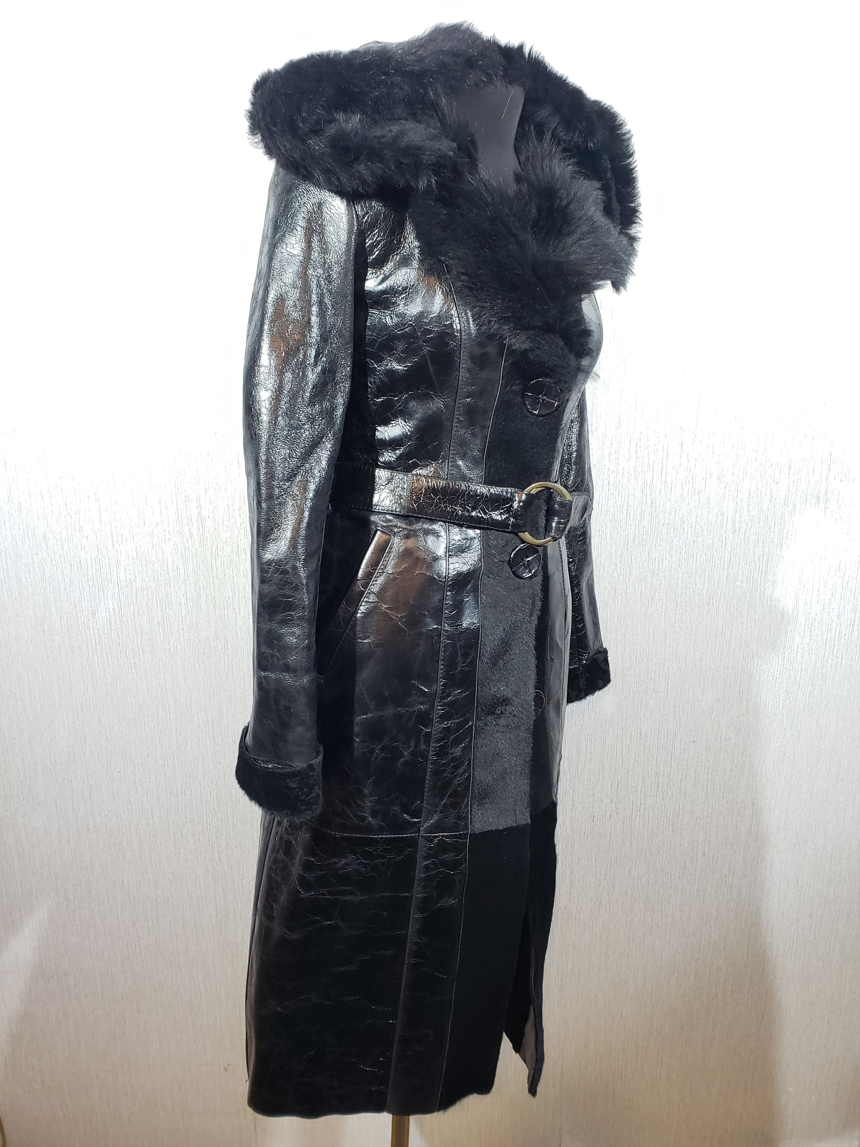 Other Wonderful women's sheepskin coat. Size S / US 4 / IT 40 - 4 Thumbnail