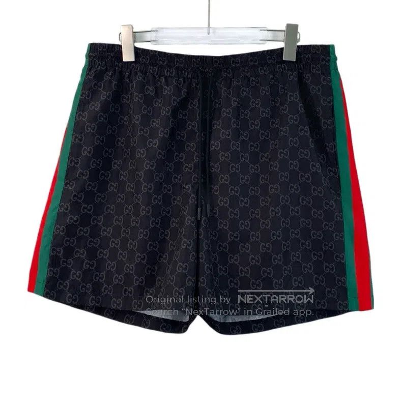 Gucci Gucci Black striped logo dark pattern full-print casual sh Size US 34 / EU 50 - 1 Thumbnail