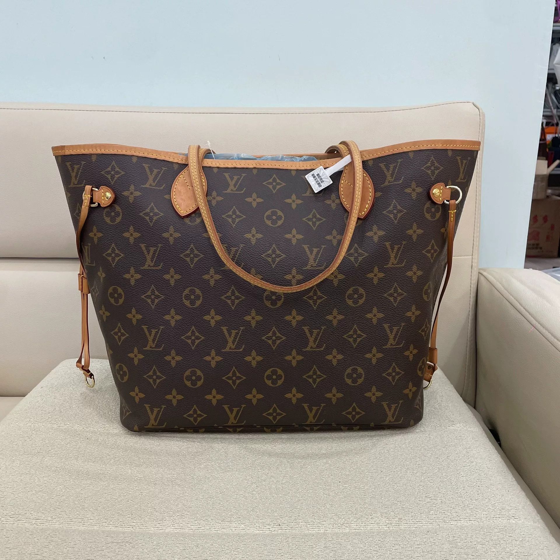 Louis Vuitton Pre-loved Bag Very good condition Size ONE SIZE - 1 Thumbnail